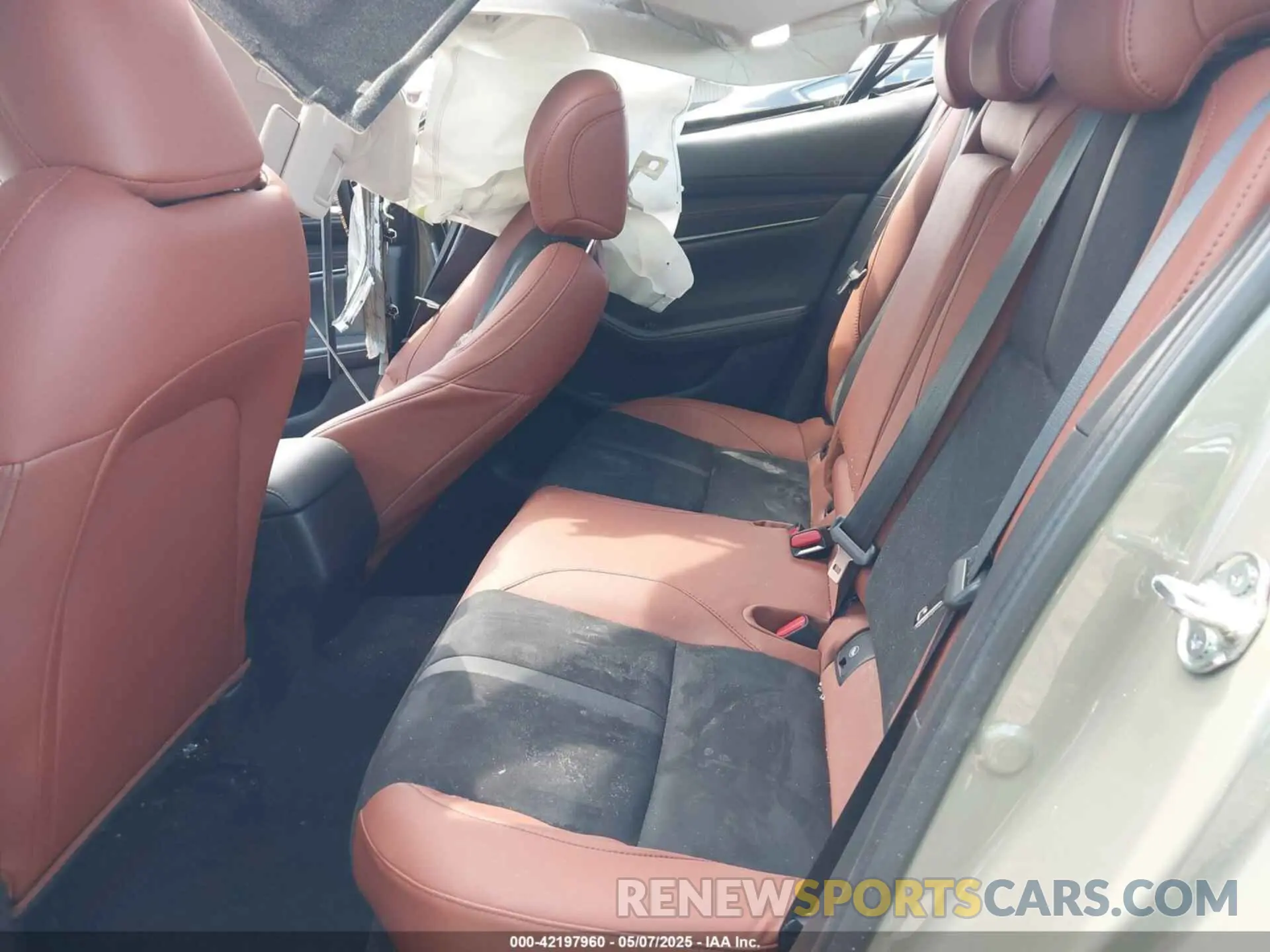 8 fotografías del automóvil dañado 3MZBPBXY1RM421132 MAZDA MAZDA3 2024