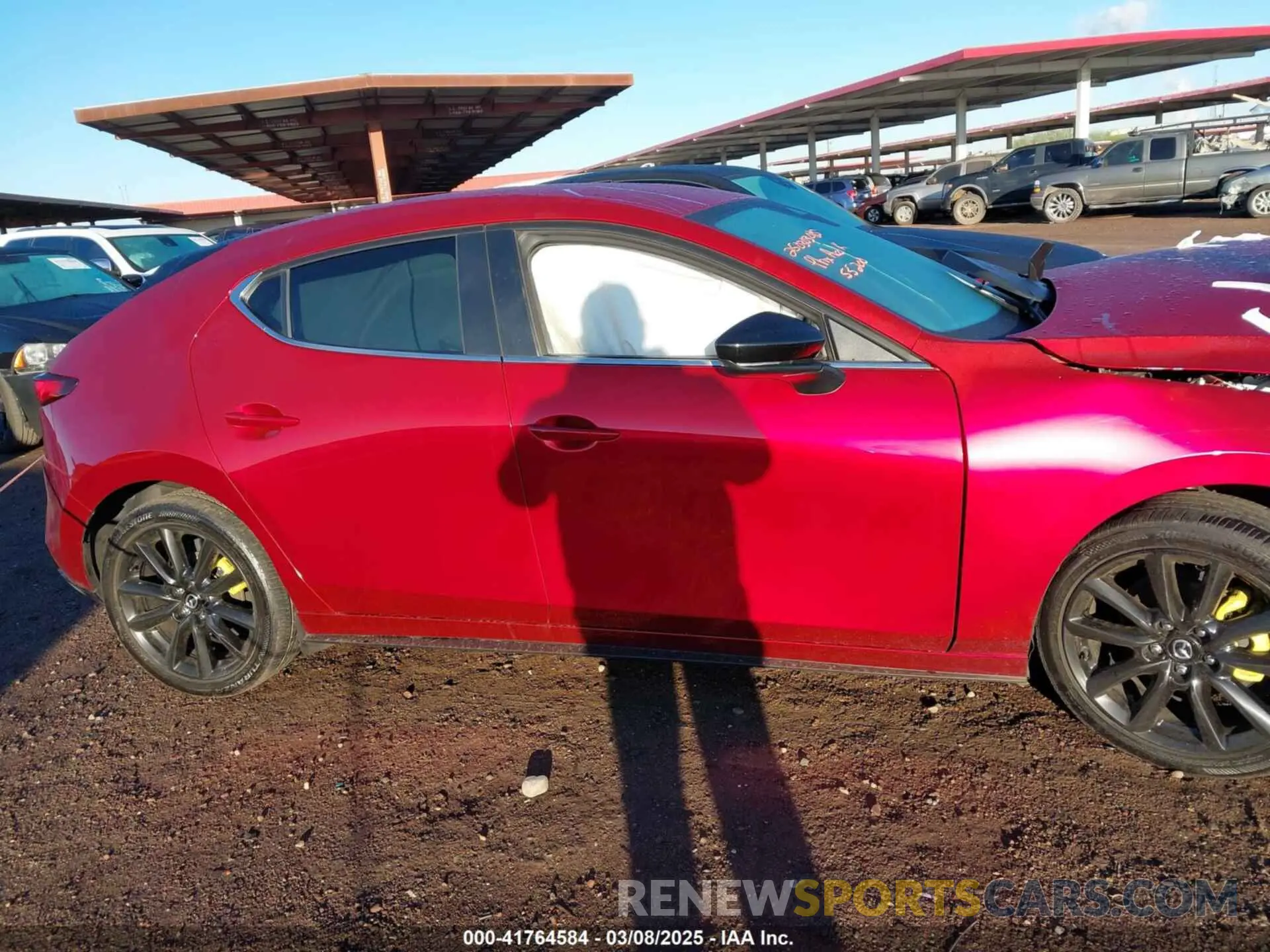 12 fotografías del automóvil dañado JM1BPAKM7R1710515 MAZDA MAZDA3 2024