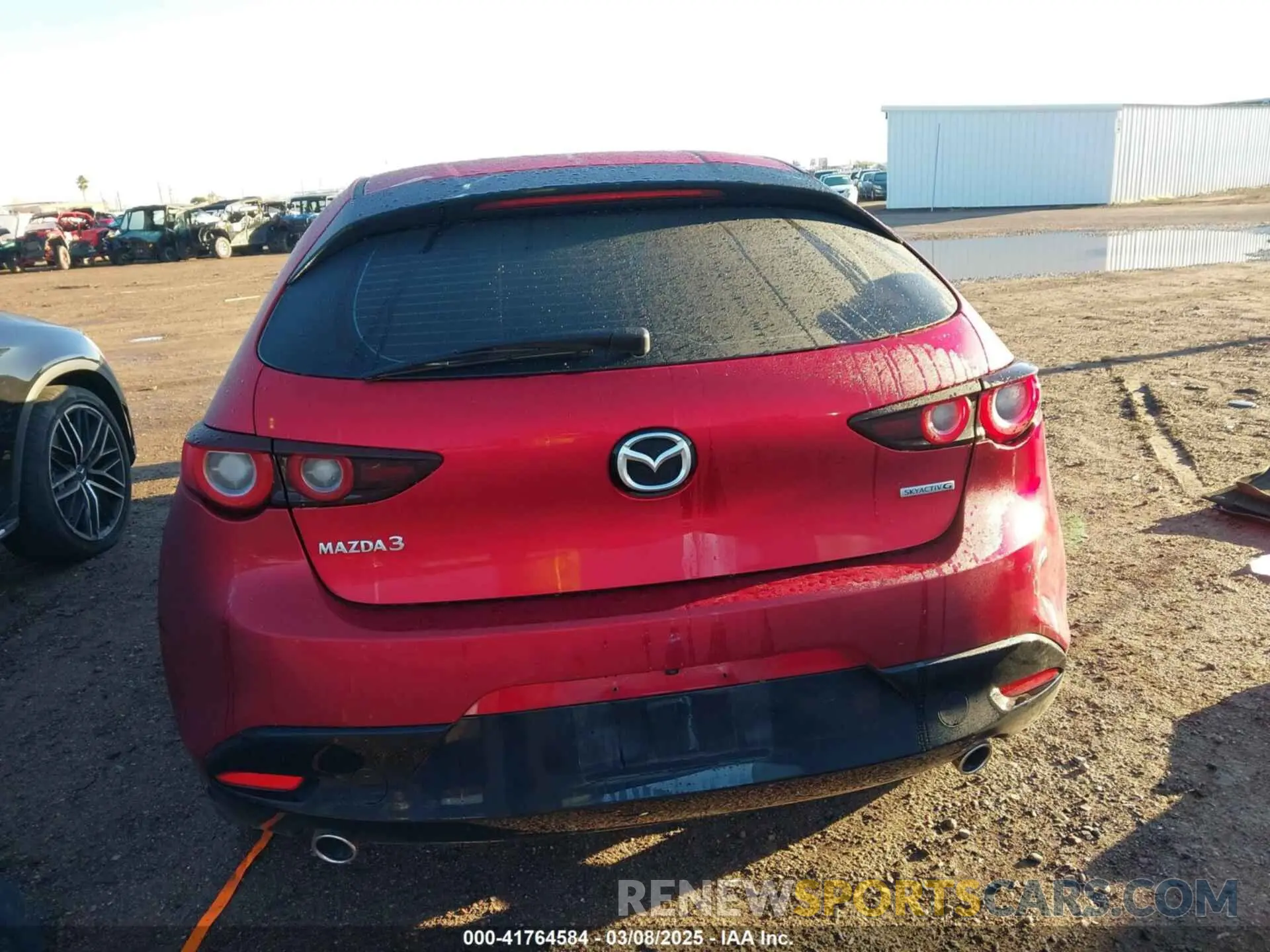 15 fotografías del automóvil dañado JM1BPAKM7R1710515 MAZDA MAZDA3 2024