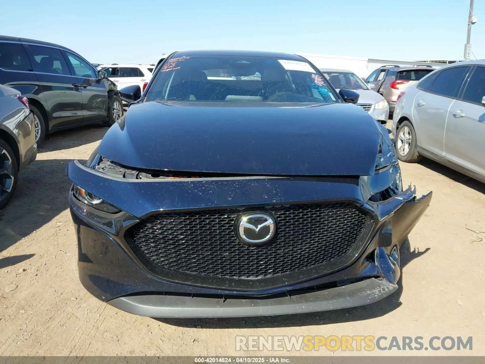 12 fotografías del automóvil dañado JM1BPALM1R1712520 MAZDA MAZDA3 2024
