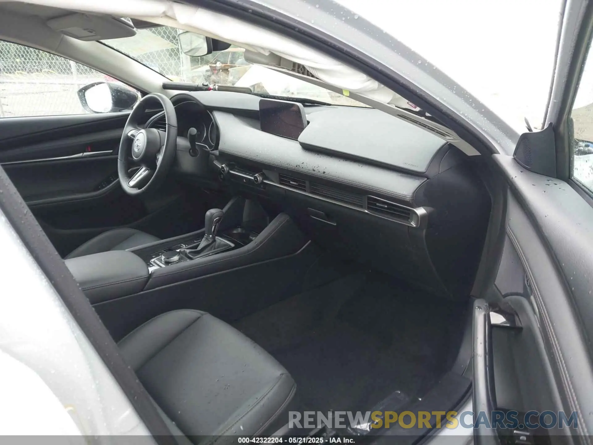 5 fotografías del automóvil dañado 3MZBPABM4SM464416 MAZDA MAZDA3 2025