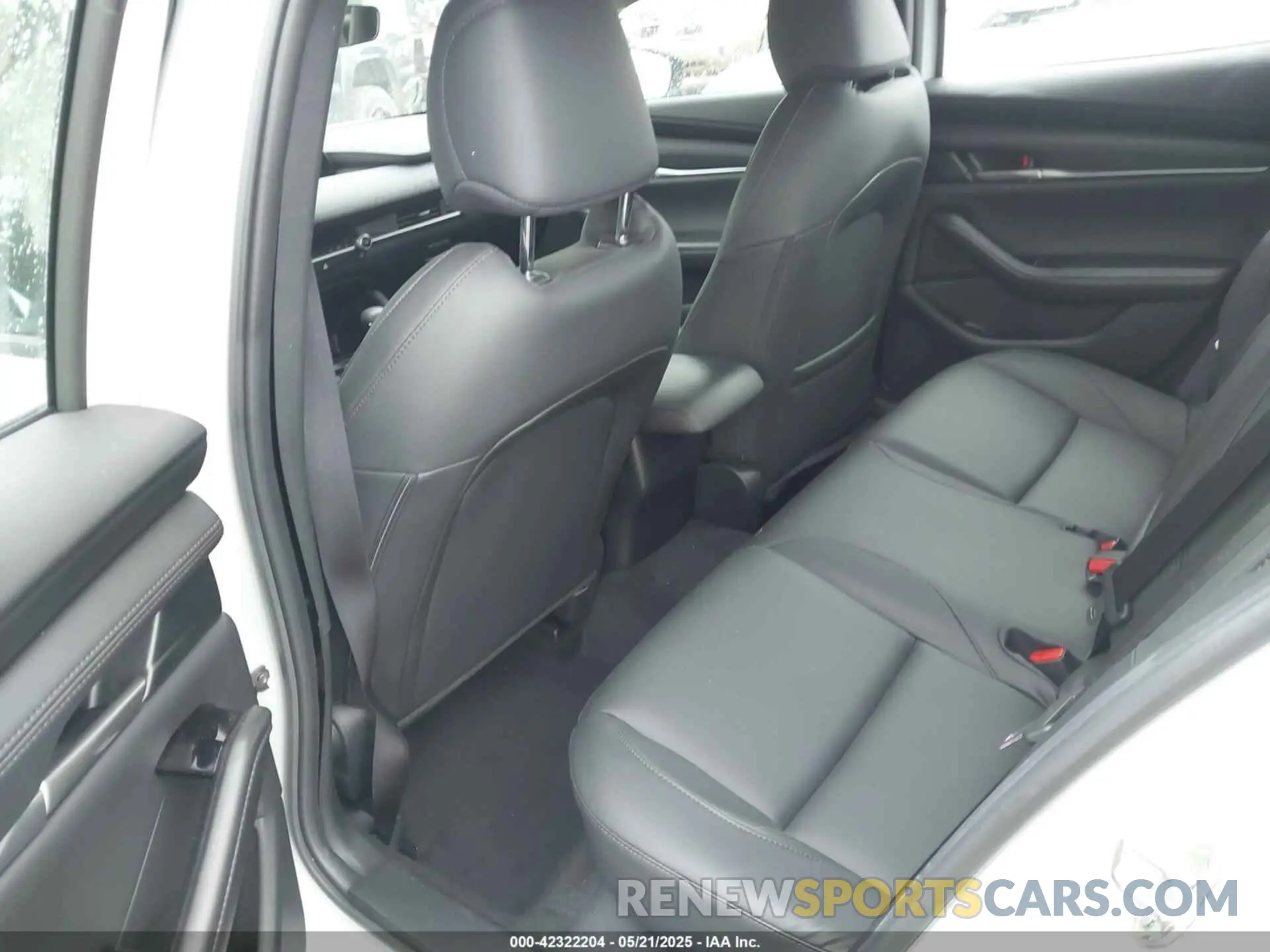 8 fotografías del automóvil dañado 3MZBPABM4SM464416 MAZDA MAZDA3 2025