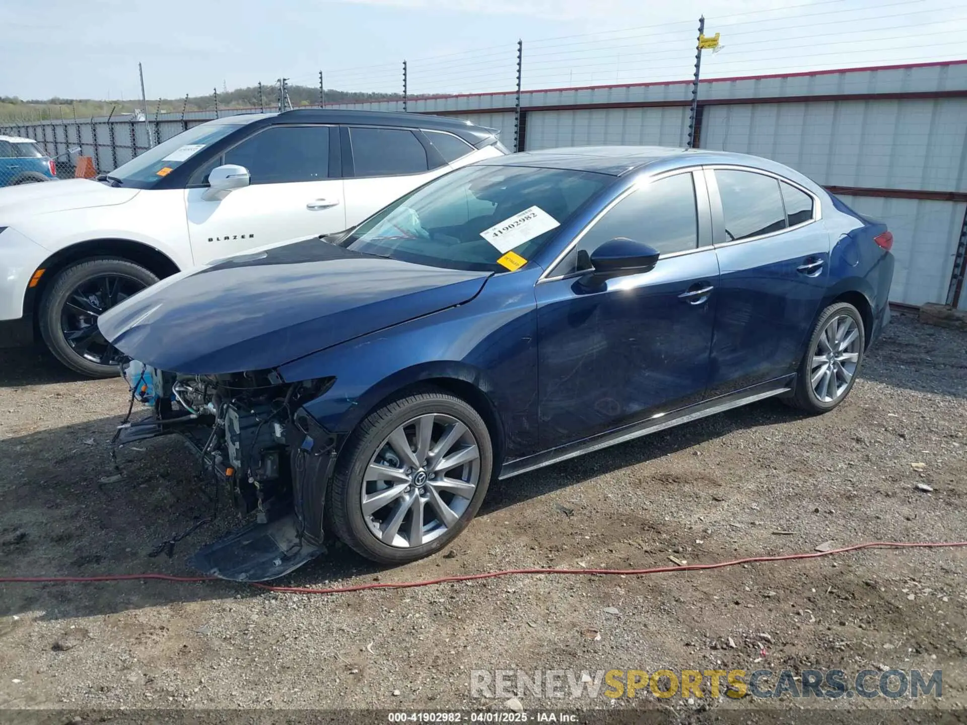 2 fotografías del automóvil dañado 3MZBPACM3SM452112 MAZDA MAZDA3 2025