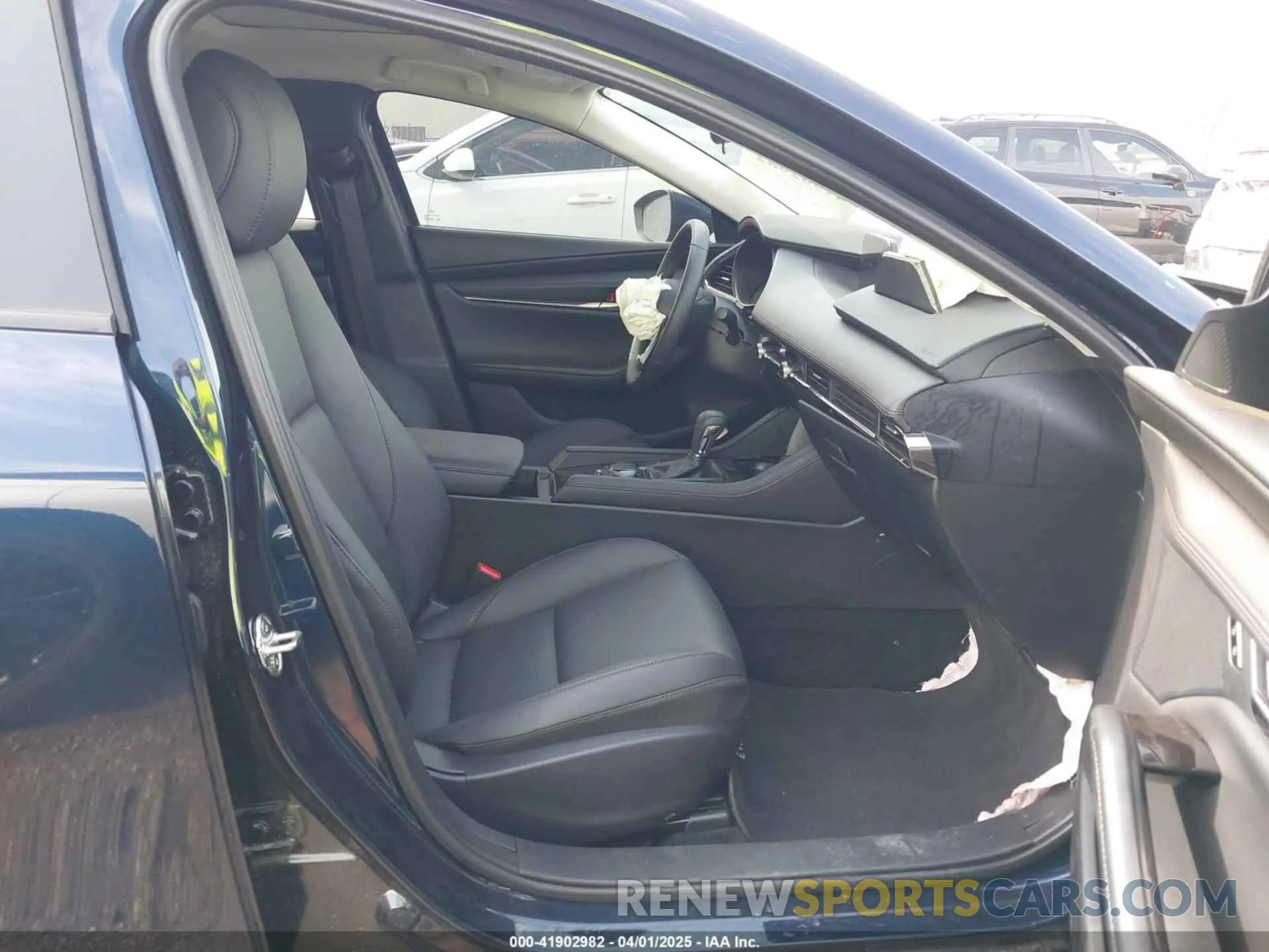 5 fotografías del automóvil dañado 3MZBPACM3SM452112 MAZDA MAZDA3 2025