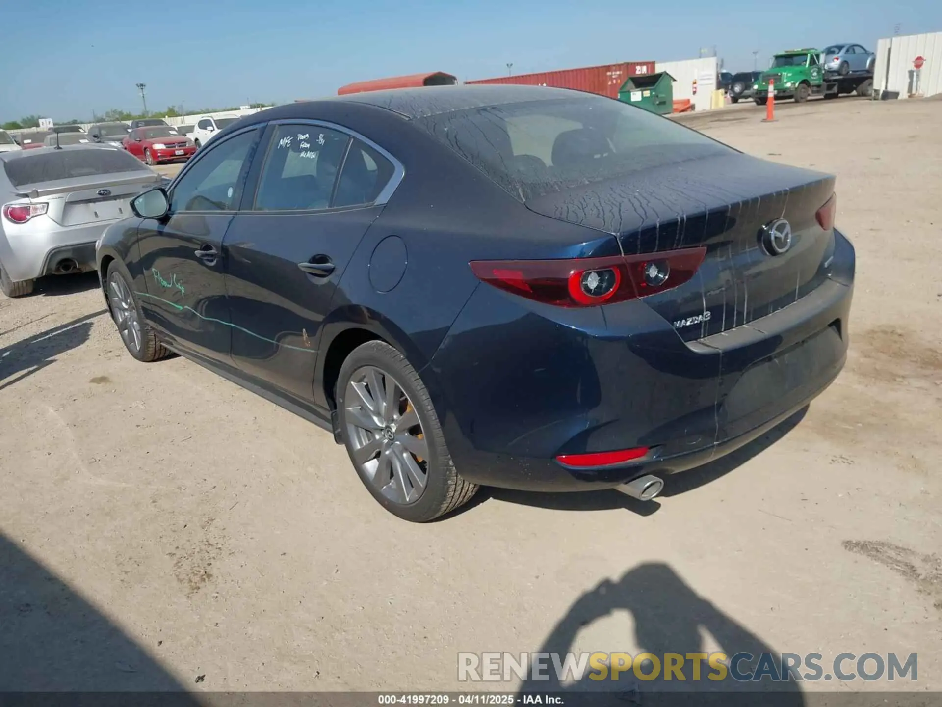3 fotografías del automóvil dañado 3MZBPACM9SM454771 MAZDA MAZDA3 2025