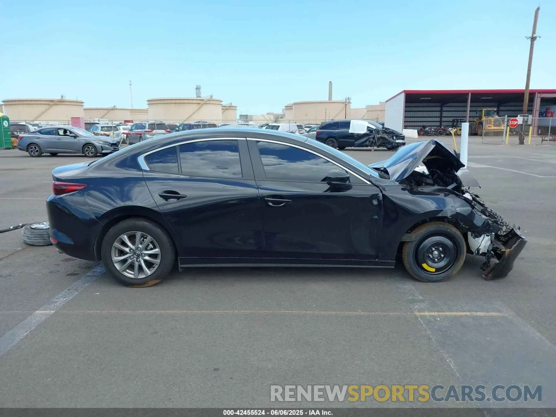13 fotografías del automóvil dañado JM1BPAAM8S1766213 MAZDA MAZDA3 2025