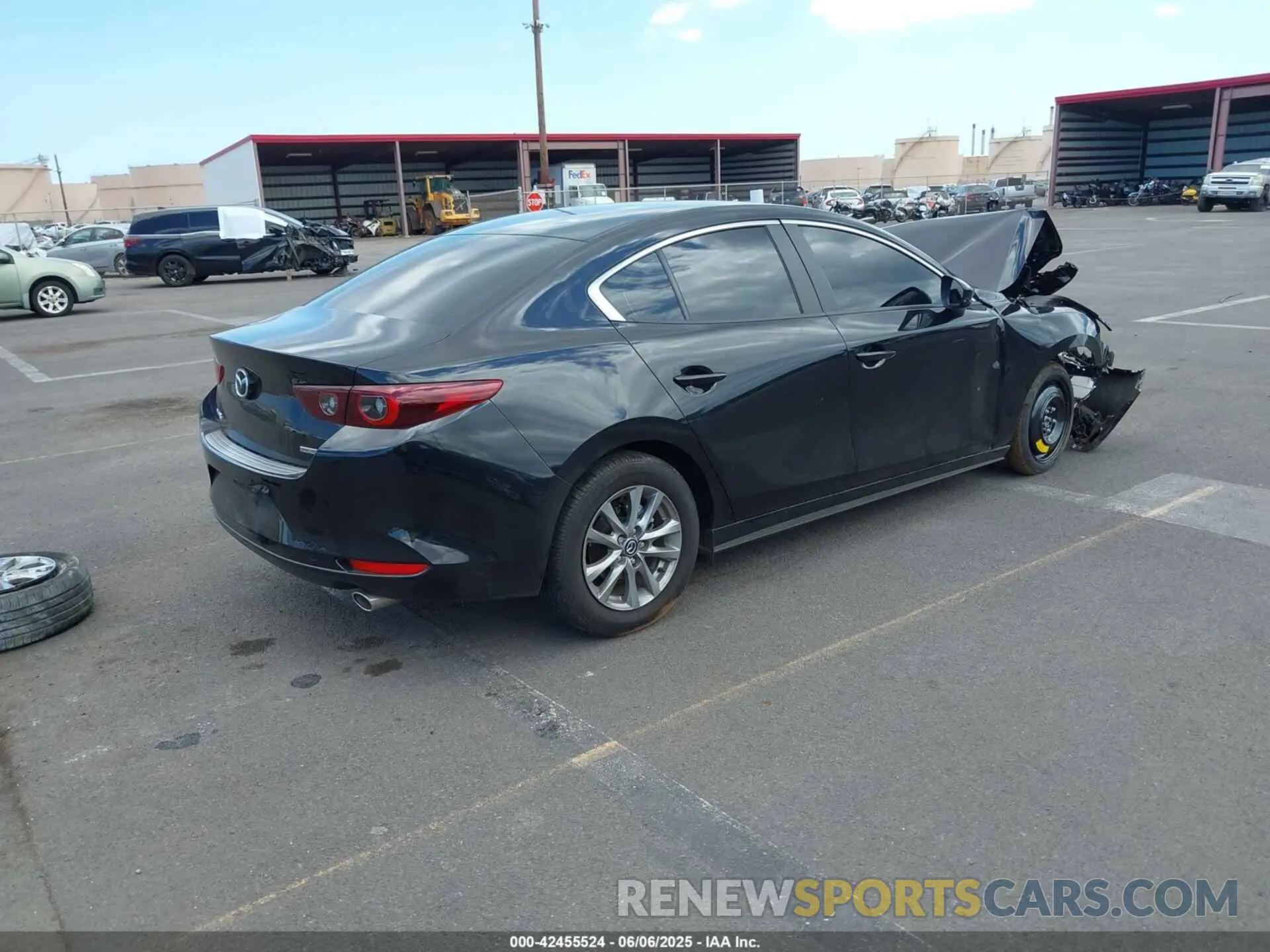4 fotografías del automóvil dañado JM1BPAAM8S1766213 MAZDA MAZDA3 2025