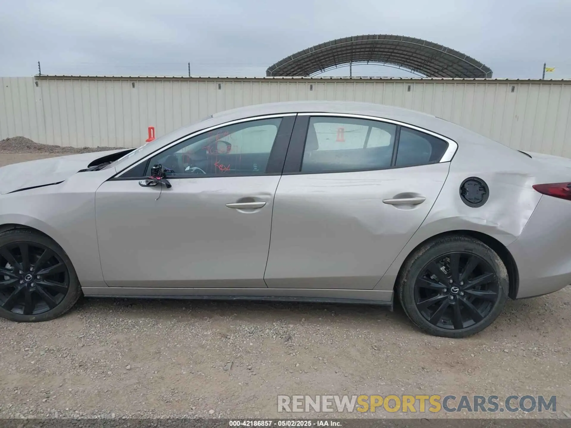 14 fotografías del automóvil dañado JM1BPABM5S1762571 MAZDA MAZDA3 2025