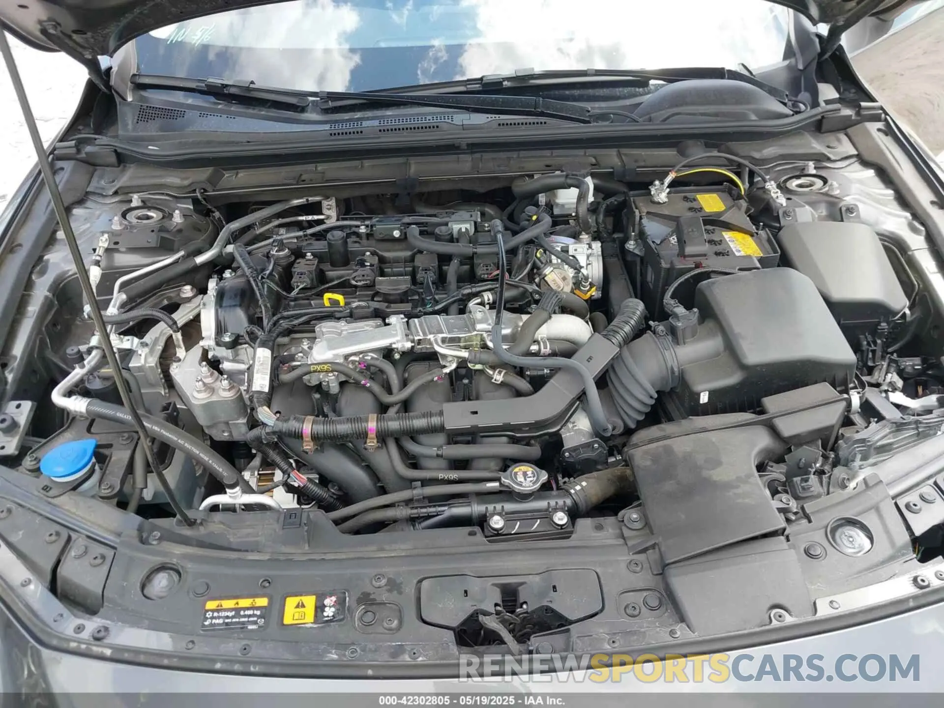 10 fotografías del automóvil dañado JM1BPACM5S1762195 MAZDA MAZDA3 2025