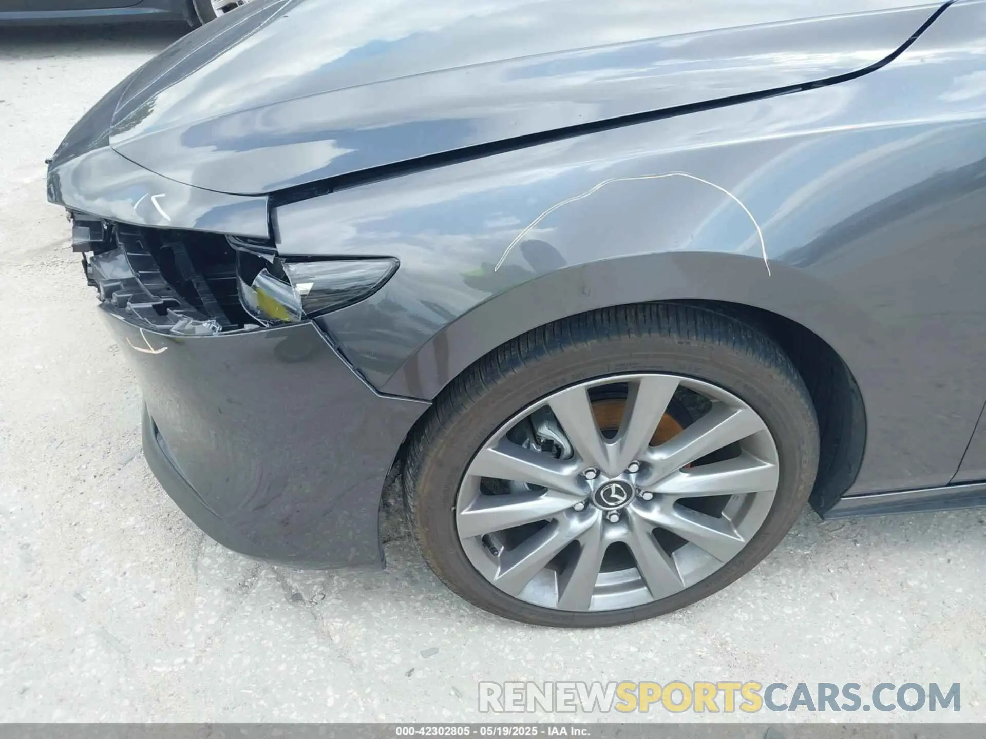 17 fotografías del automóvil dañado JM1BPACM5S1762195 MAZDA MAZDA3 2025