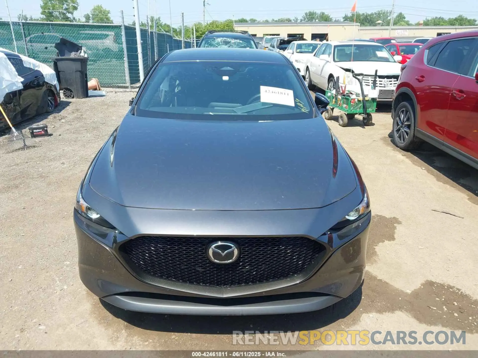 12 fotografías del automóvil dañado JM1BPAKM1S1763507 MAZDA MAZDA3 2025