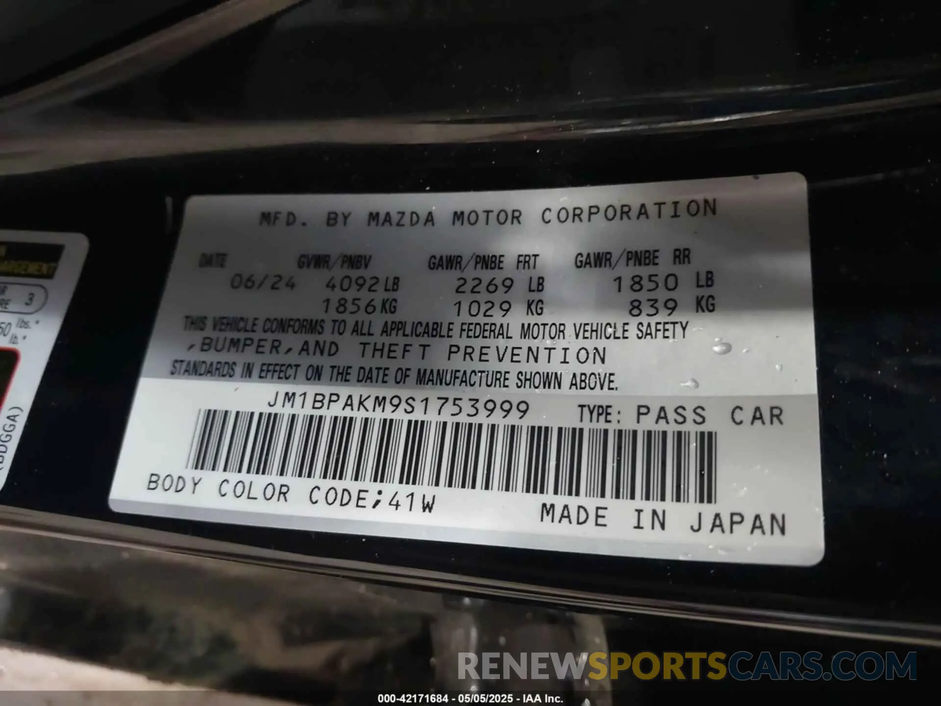9 fotografías del automóvil dañado JM1BPAKM9S1753999 MAZDA MAZDA3 2025