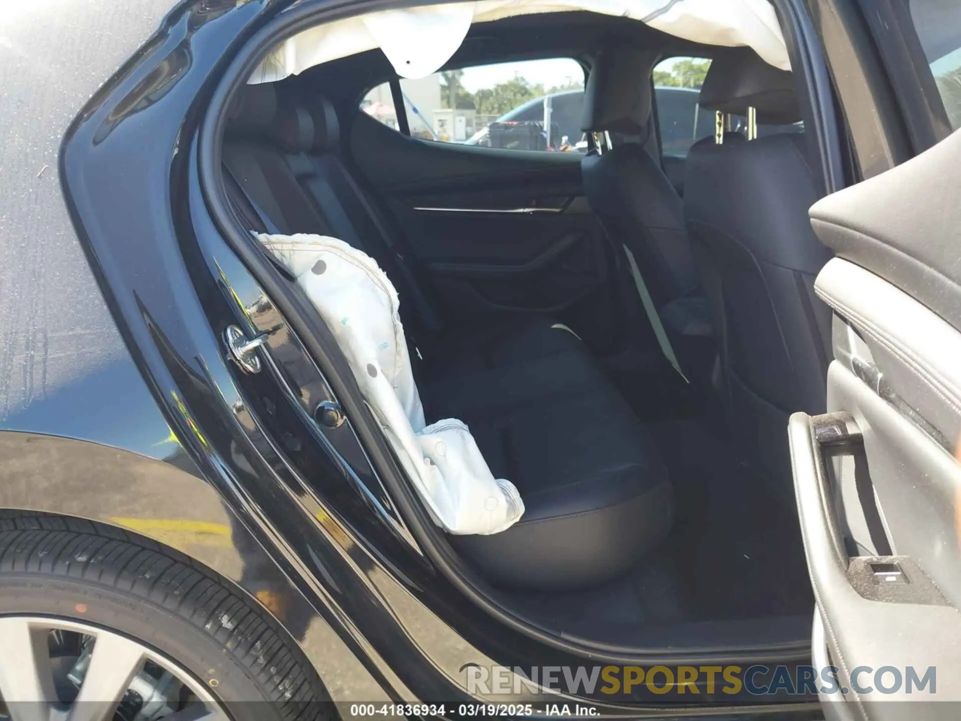 8 fotografías del automóvil dañado JM1BPALM2S1774739 MAZDA MAZDA3 2025