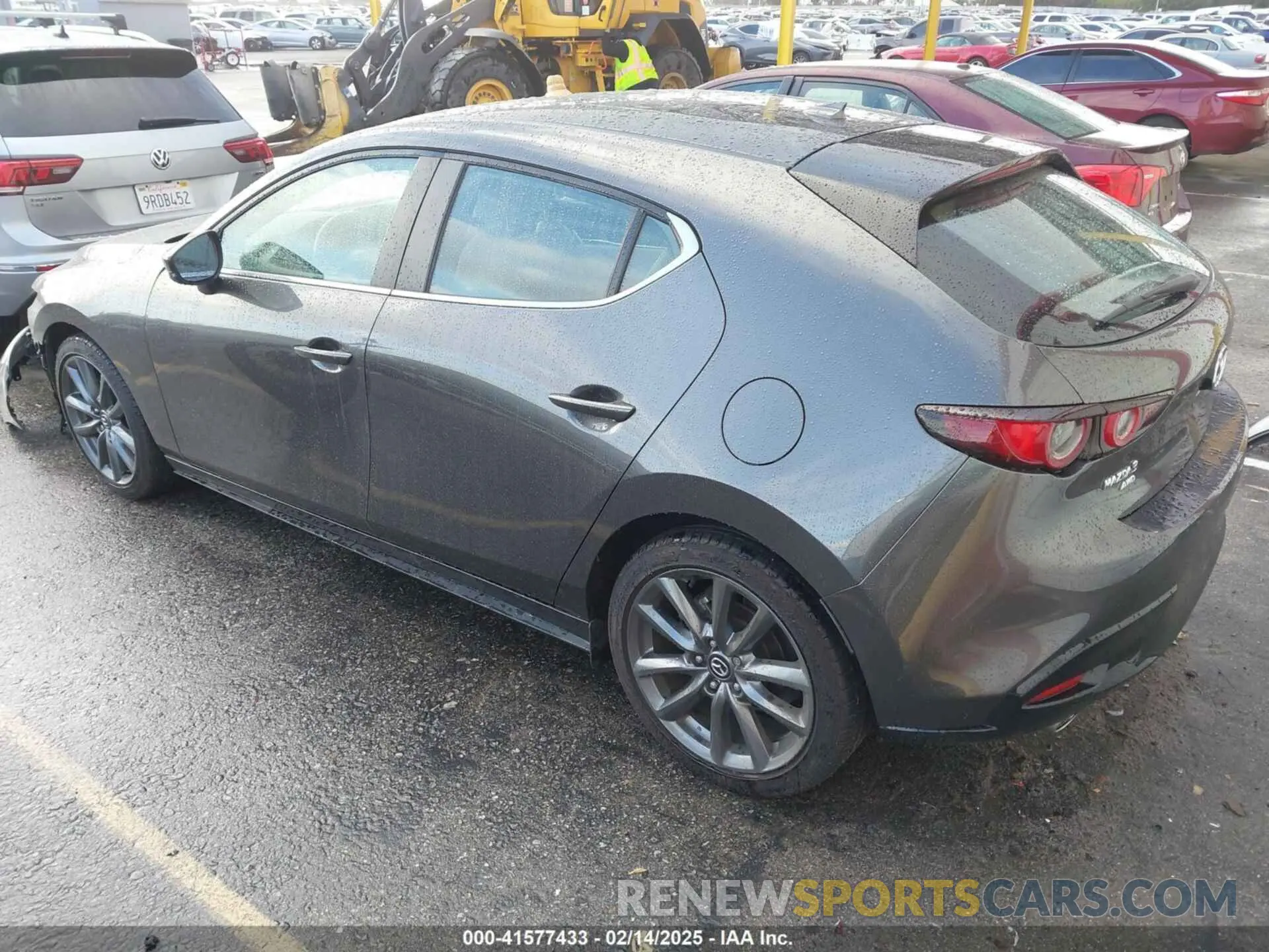 3 fotografías del automóvil dañado JM1BPBMM7K1125569 MAZDA MAZDA3 HATCHBACK 2019