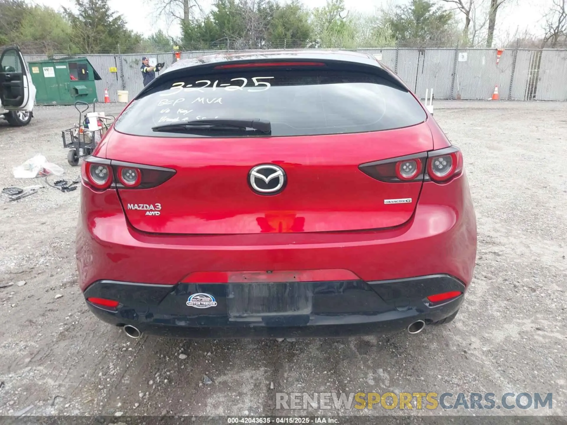 16 fotografías del automóvil dañado JM1BPBLM0L1158190 MAZDA MAZDA3 HATCHBACK 2020