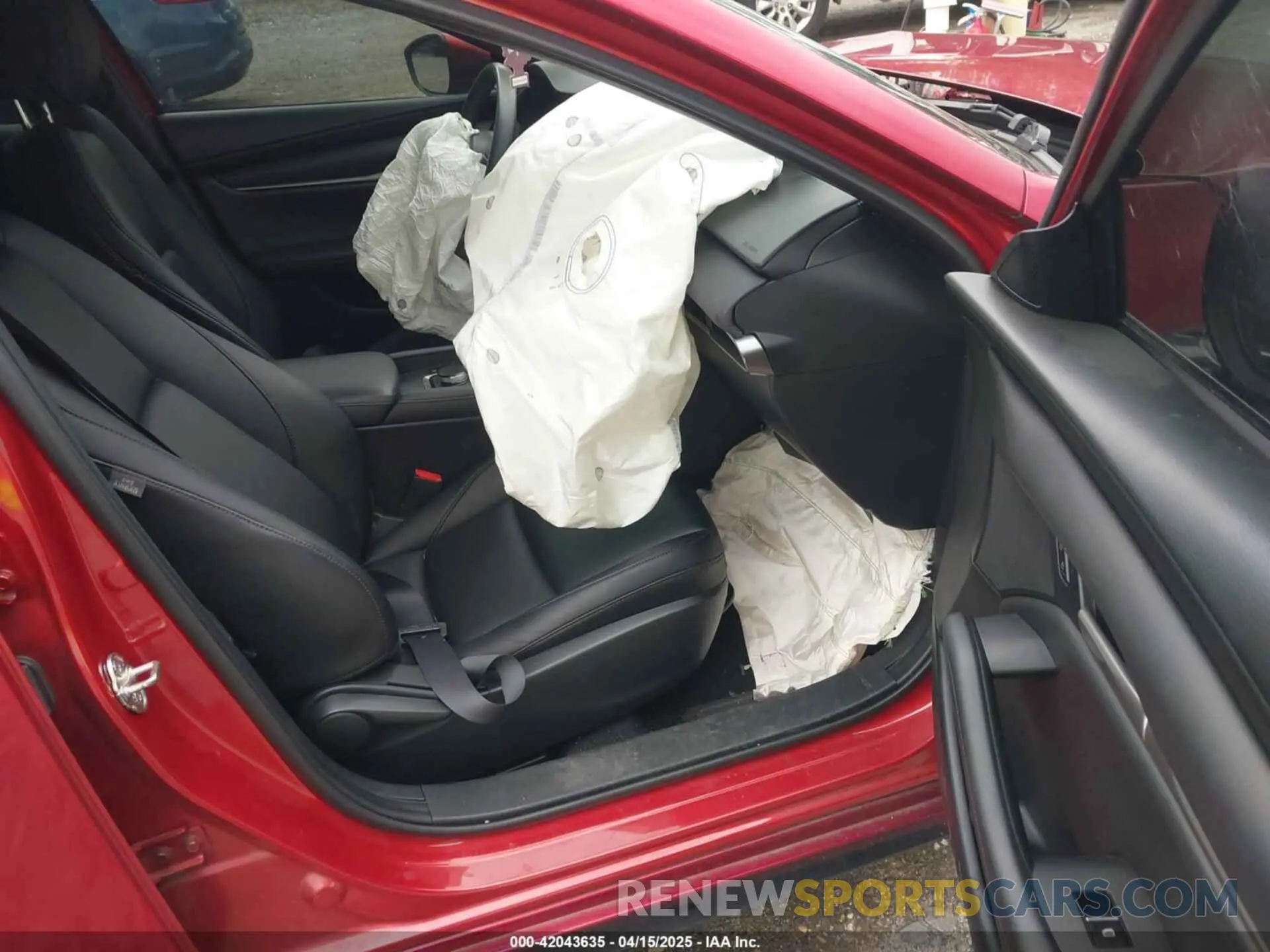 5 fotografías del automóvil dañado JM1BPBLM0L1158190 MAZDA MAZDA3 HATCHBACK 2020