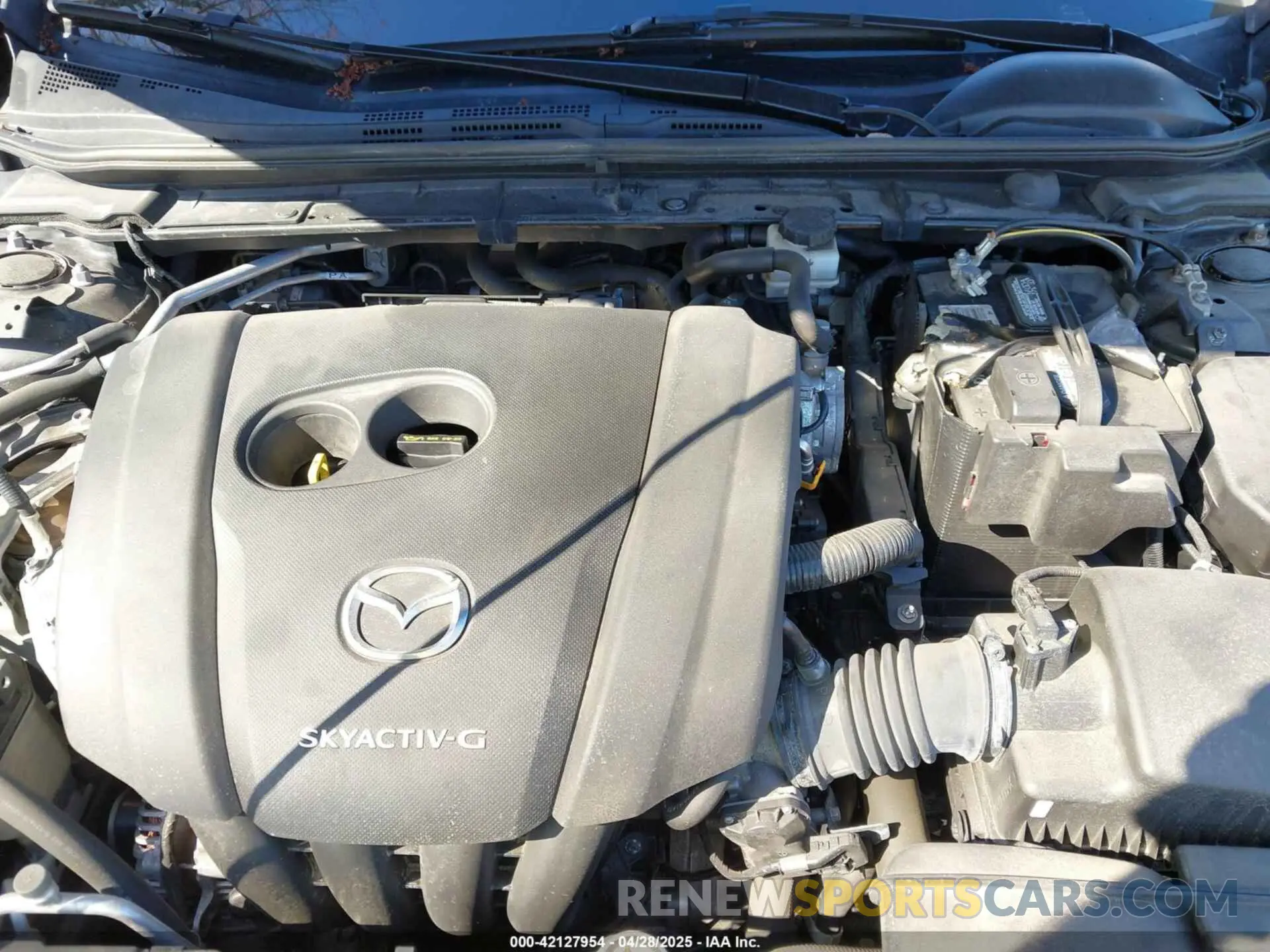 10 fotografías del automóvil dañado JM1BPBLMXL1160464 MAZDA MAZDA3 HATCHBACK 2020