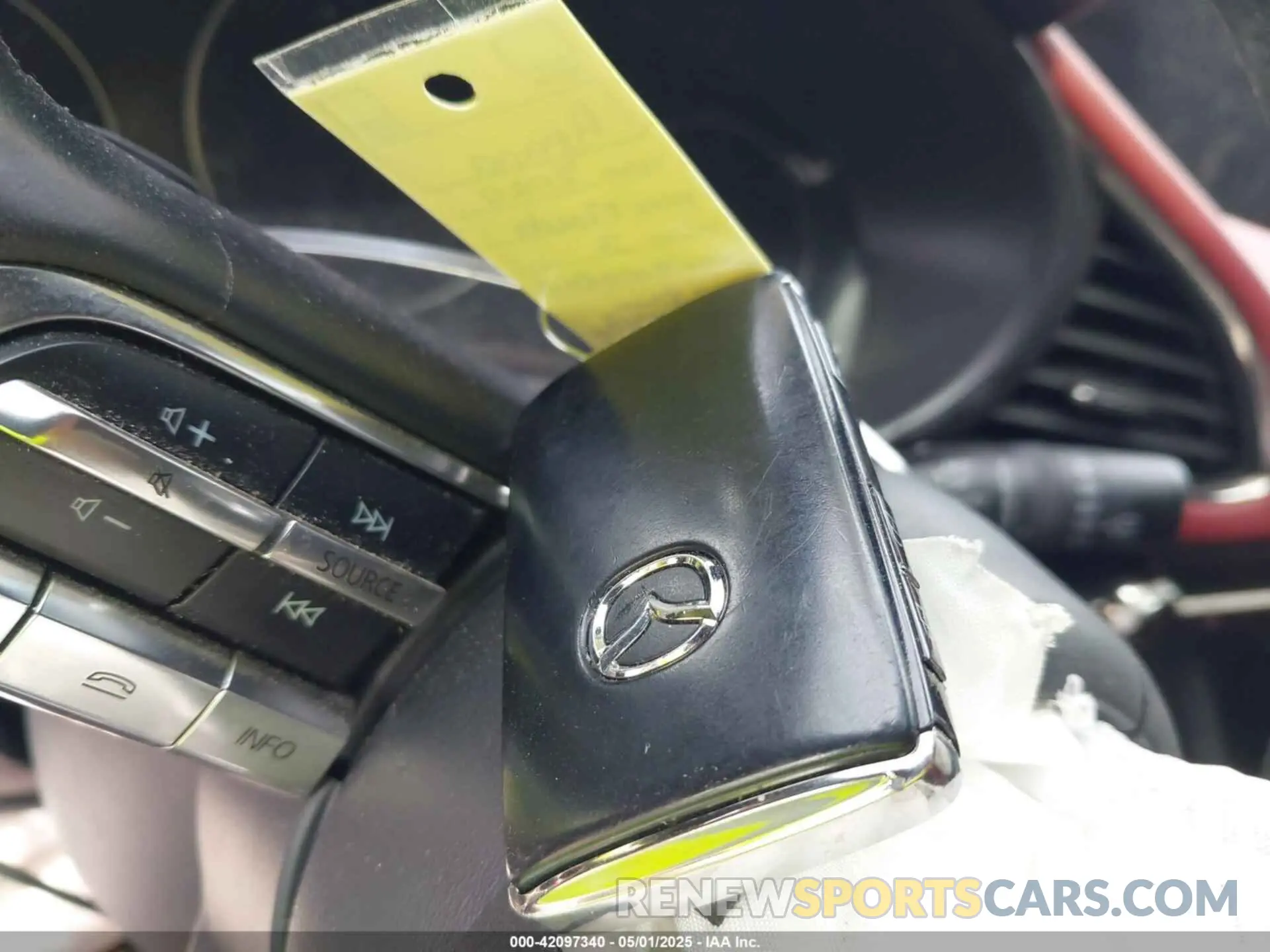 11 fotografías del automóvil dañado JM1BPBNM3L1171285 MAZDA MAZDA3 HATCHBACK 2020