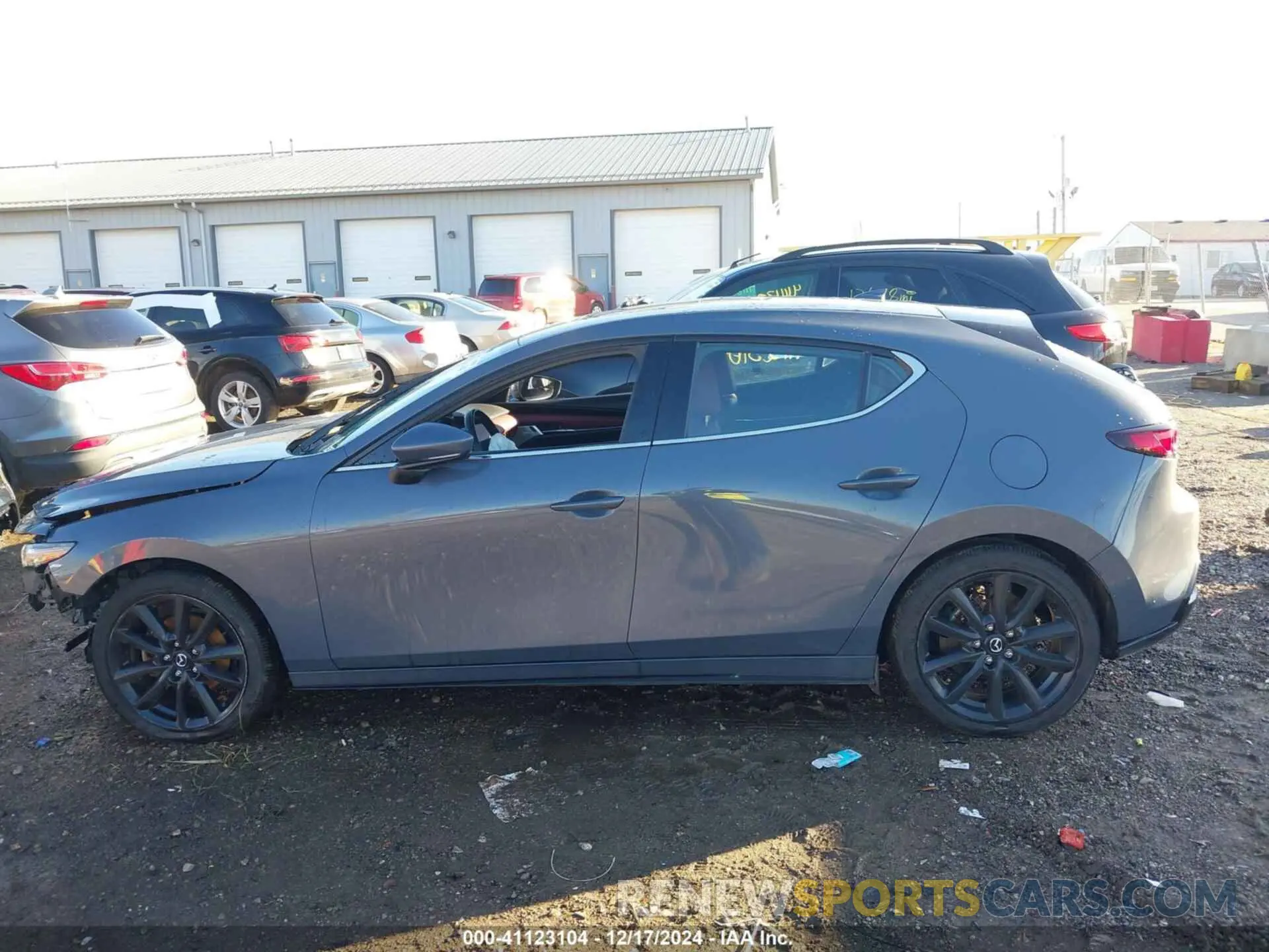 15 fotografías del automóvil dañado JM1BPBNM3L1171528 MAZDA MAZDA3 HATCHBACK 2020