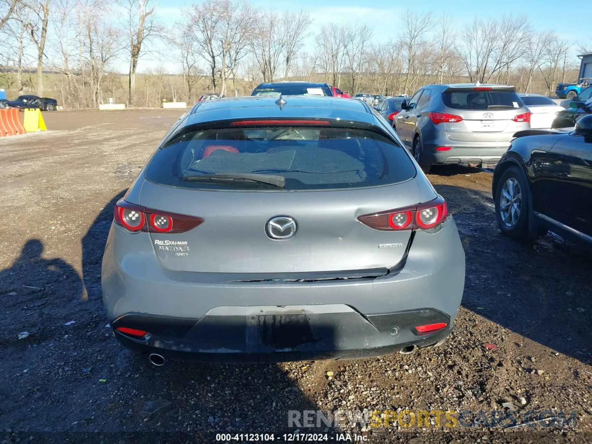 17 fotografías del automóvil dañado JM1BPBNM3L1171528 MAZDA MAZDA3 HATCHBACK 2020