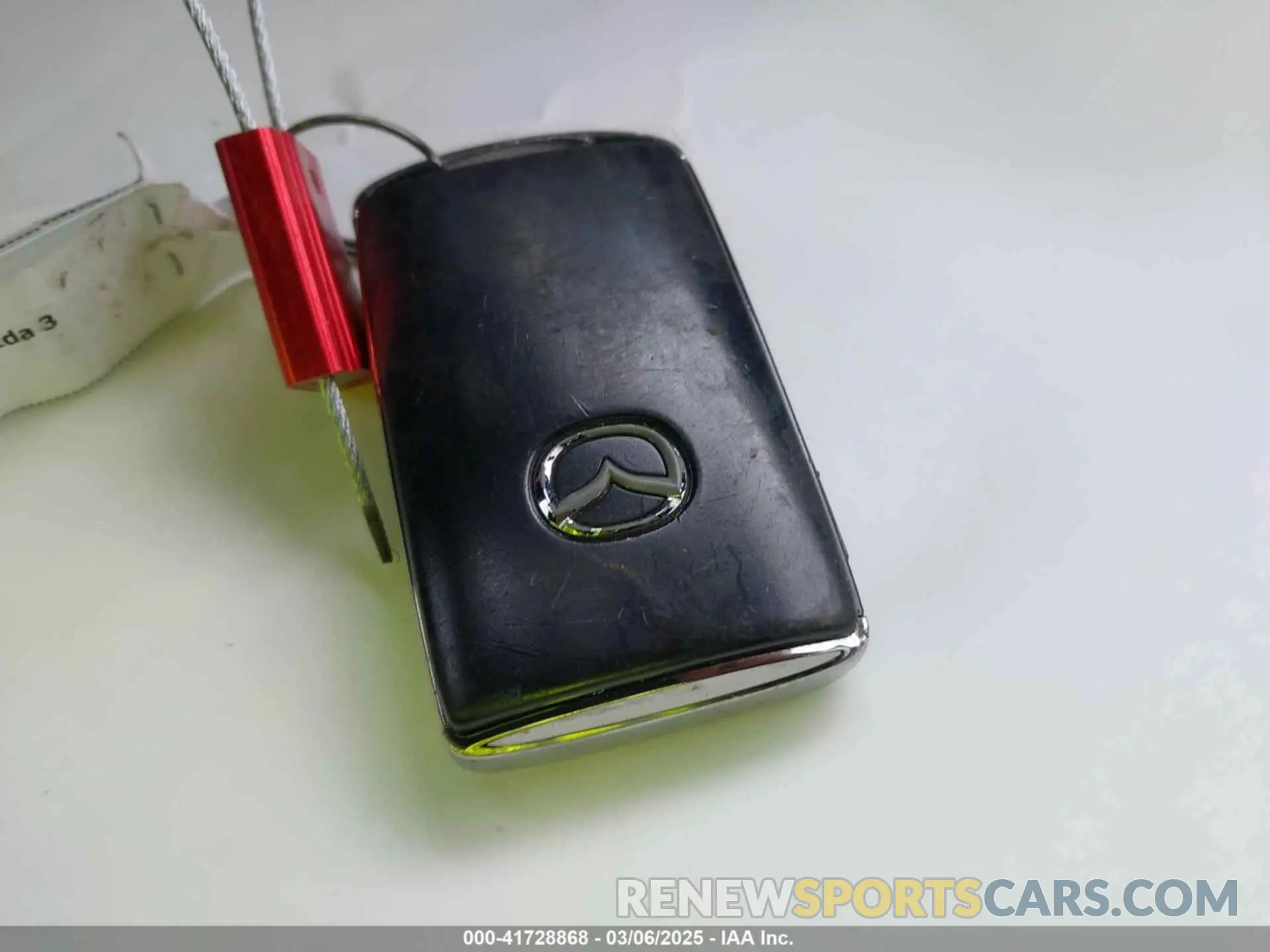 11 fotografías del automóvil dañado JM1BPBNM9L1174949 MAZDA MAZDA3 HATCHBACK 2020