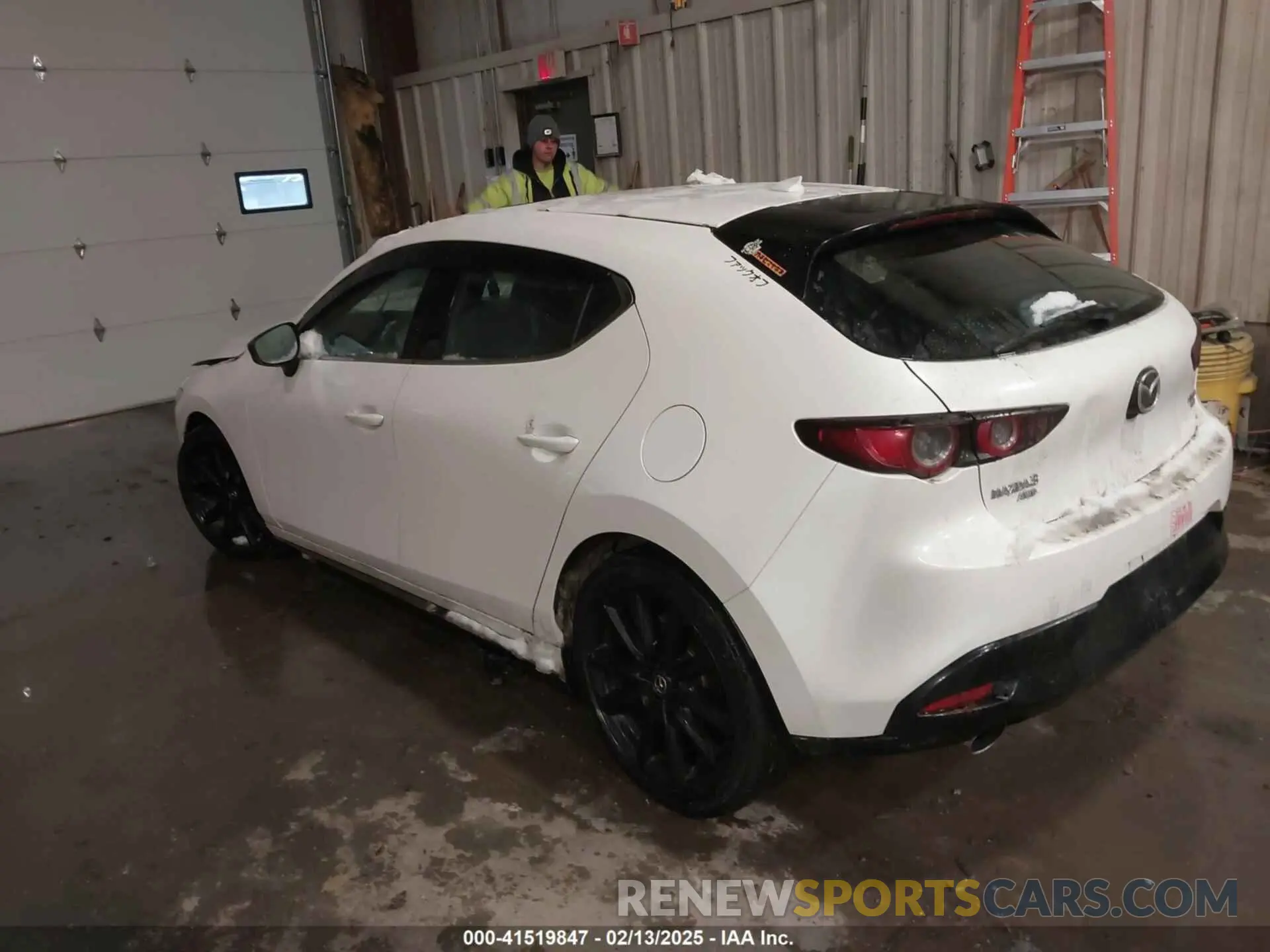 3 fotografías del automóvil dañado JM1BPBJY0M1347526 MAZDA MAZDA3 HATCHBACK 2021