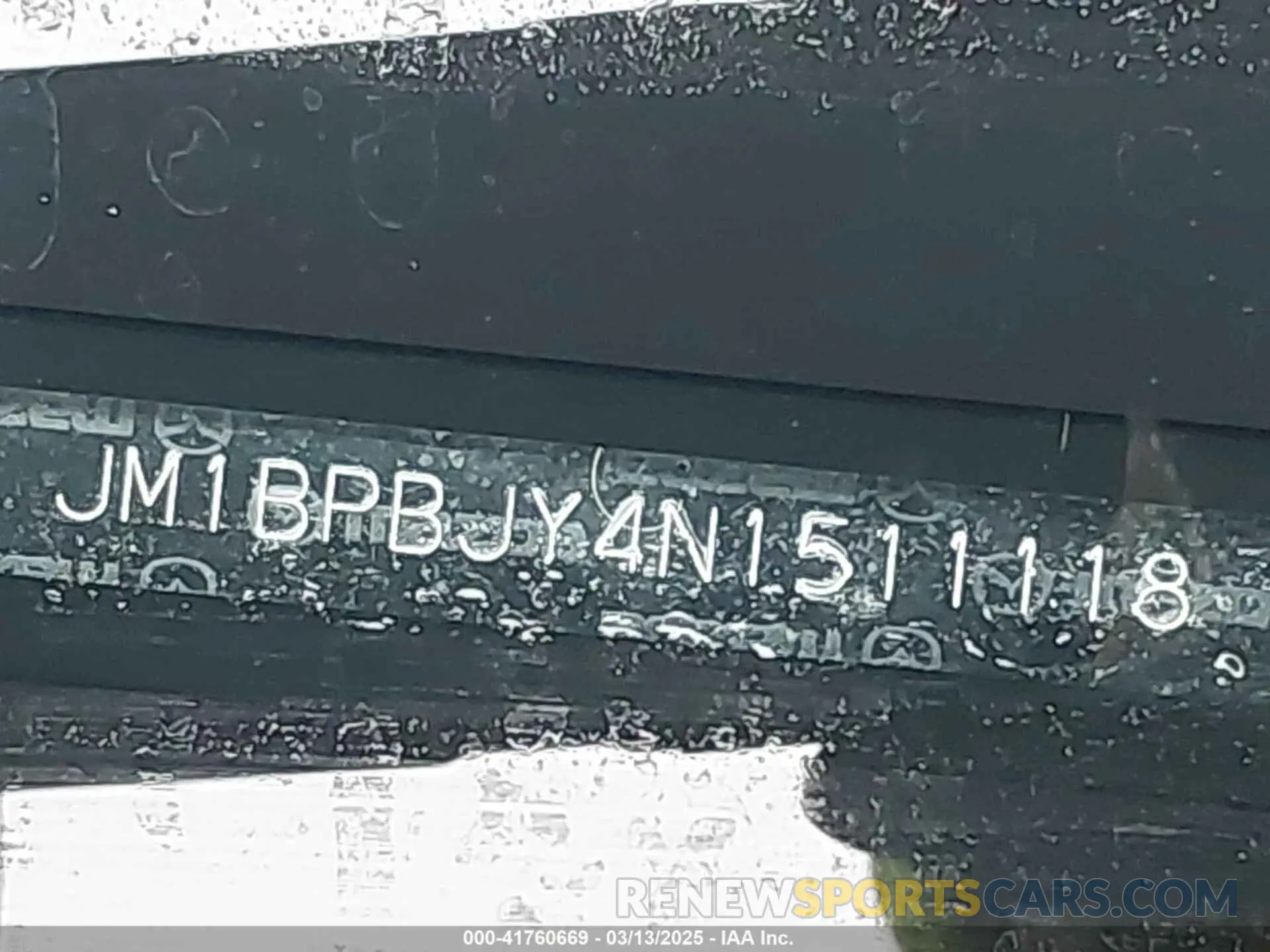 9 fotografías del automóvil dañado JM1BPBJY4N1511118 MAZDA MAZDA3 HATCHBACK 2022