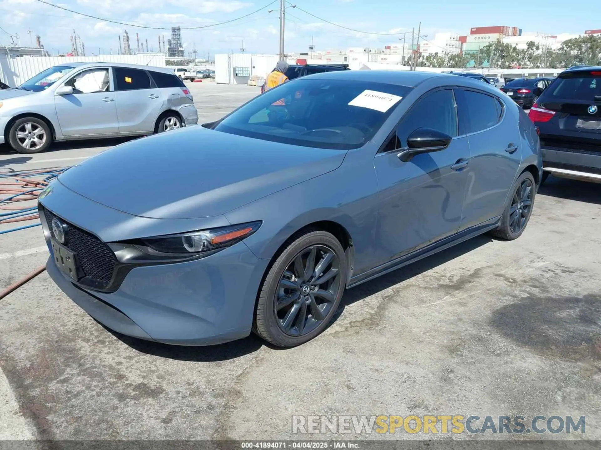 2 fotografías del automóvil dañado JM1BPBJY4P1620486 MAZDA MAZDA3 HATCHBACK 2023