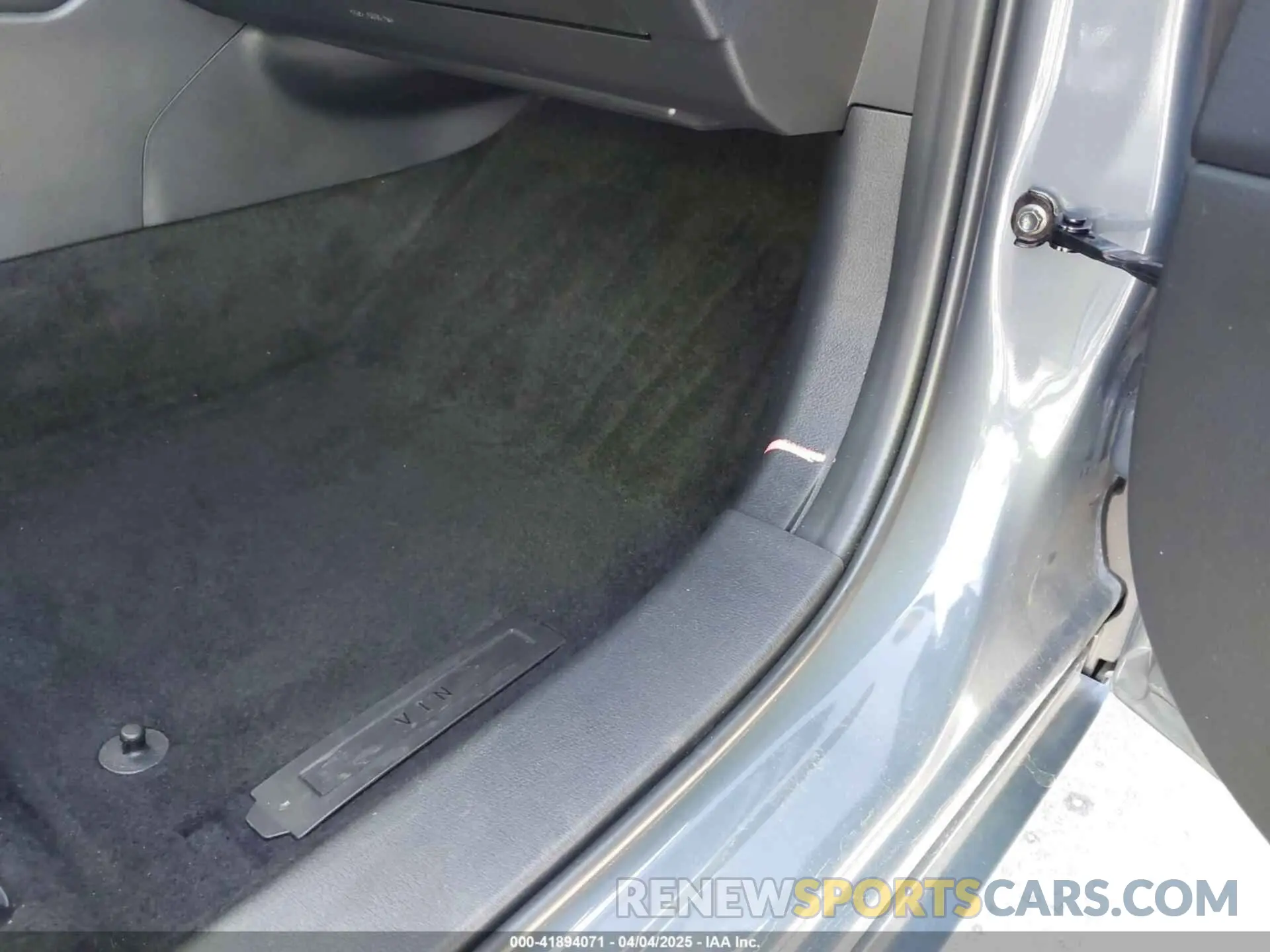 6 fotografías del automóvil dañado JM1BPBJY4P1620486 MAZDA MAZDA3 HATCHBACK 2023