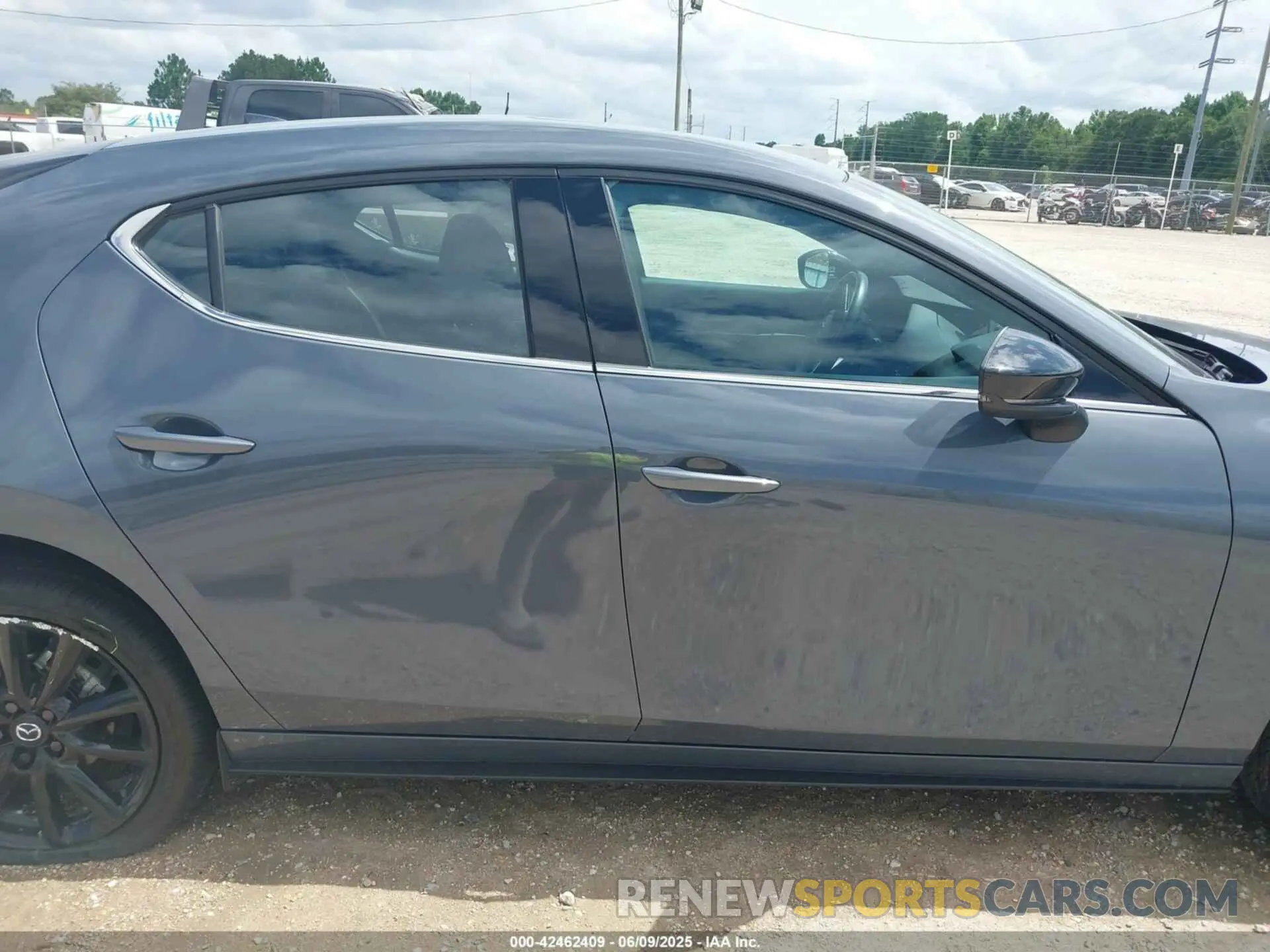 14 fotografías del automóvil dañado JM1BPBJY9P1621858 MAZDA MAZDA3 HATCHBACK 2023
