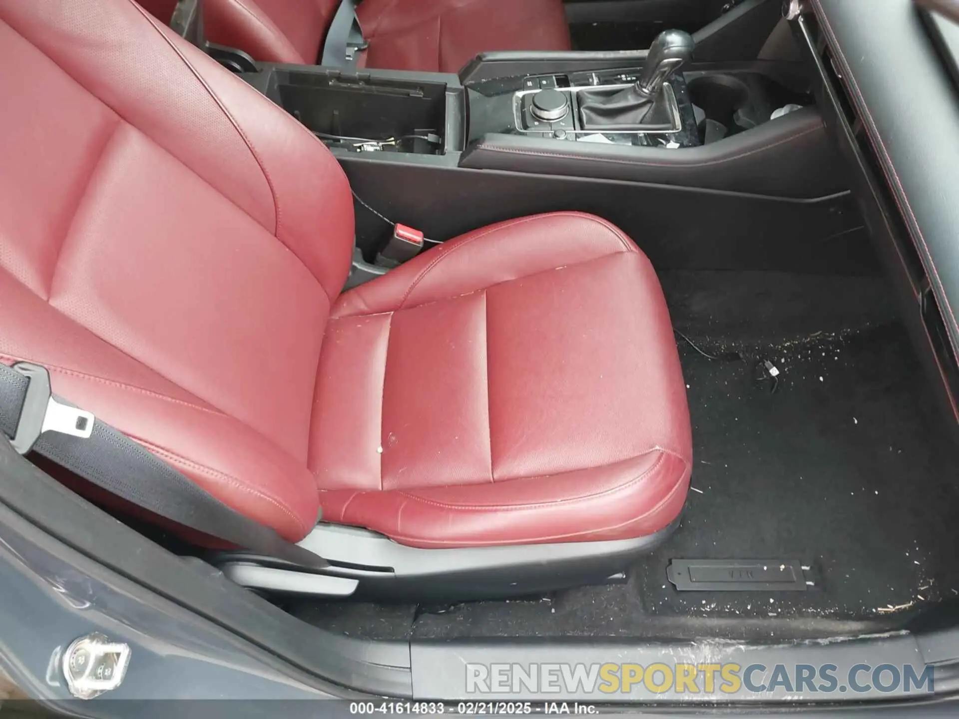 5 fotografías del automóvil dañado JM1BPBLM3P1607058 MAZDA MAZDA3 HATCHBACK 2023