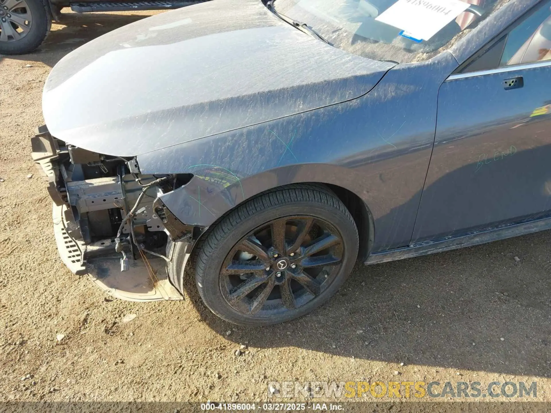 18 fotografías del automóvil dañado JM1BPBLM9P1610644 MAZDA MAZDA3 HATCHBACK 2023