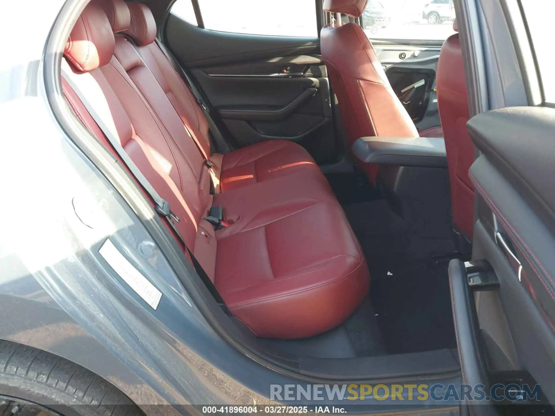 8 fotografías del automóvil dañado JM1BPBLM9P1610644 MAZDA MAZDA3 HATCHBACK 2023