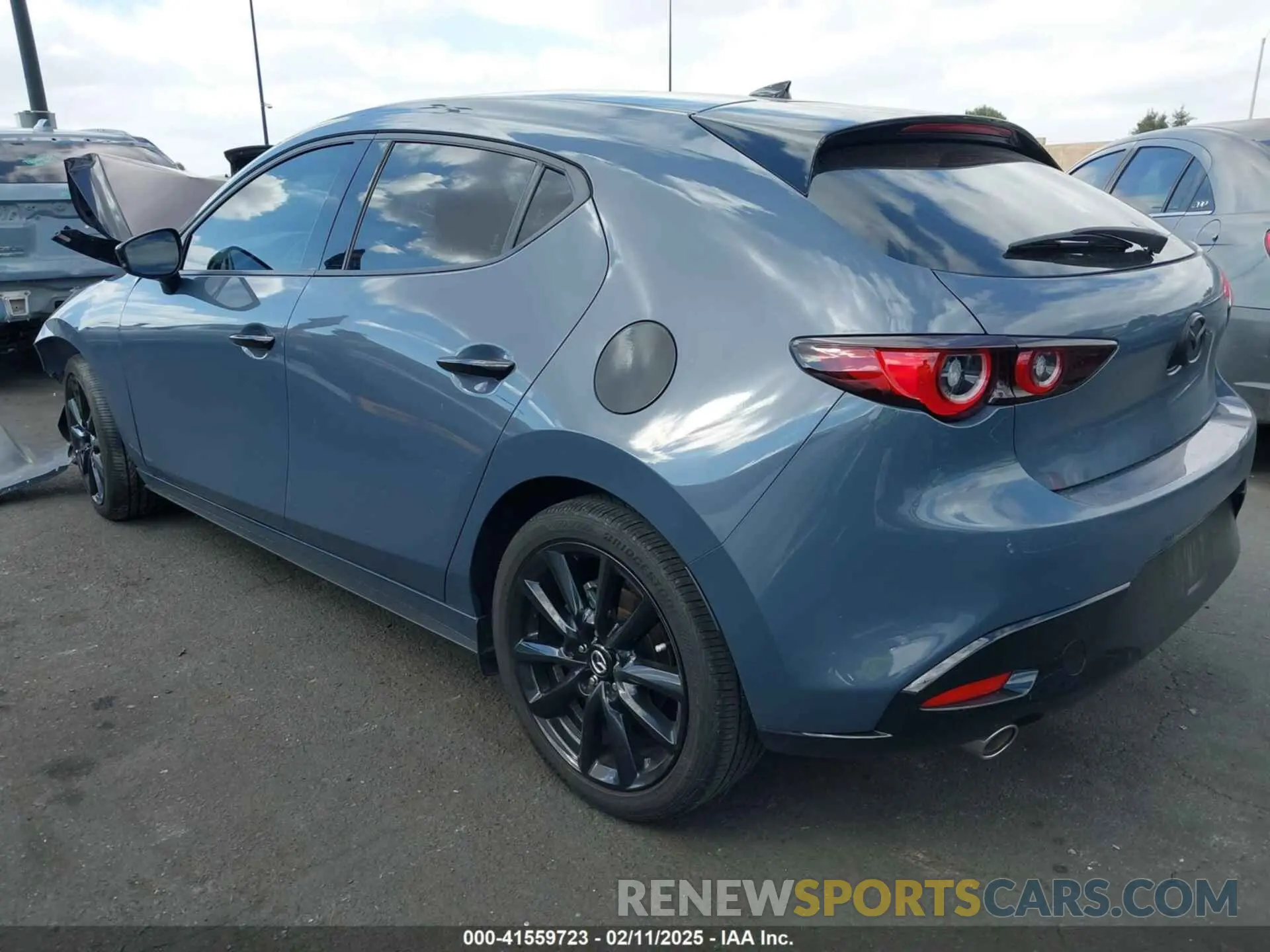 3 fotografías del automóvil dañado JM1BPBMM3P1610167 MAZDA MAZDA3 HATCHBACK 2023