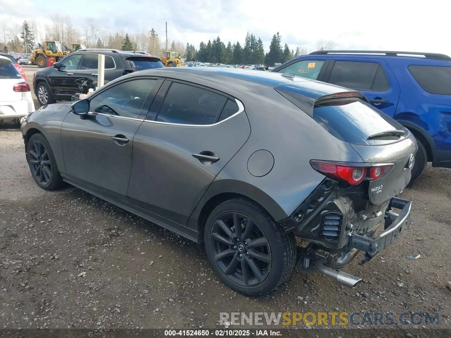 3 fotografías del automóvil dañado JM1BPBMM4P1619069 MAZDA MAZDA3 HATCHBACK 2023