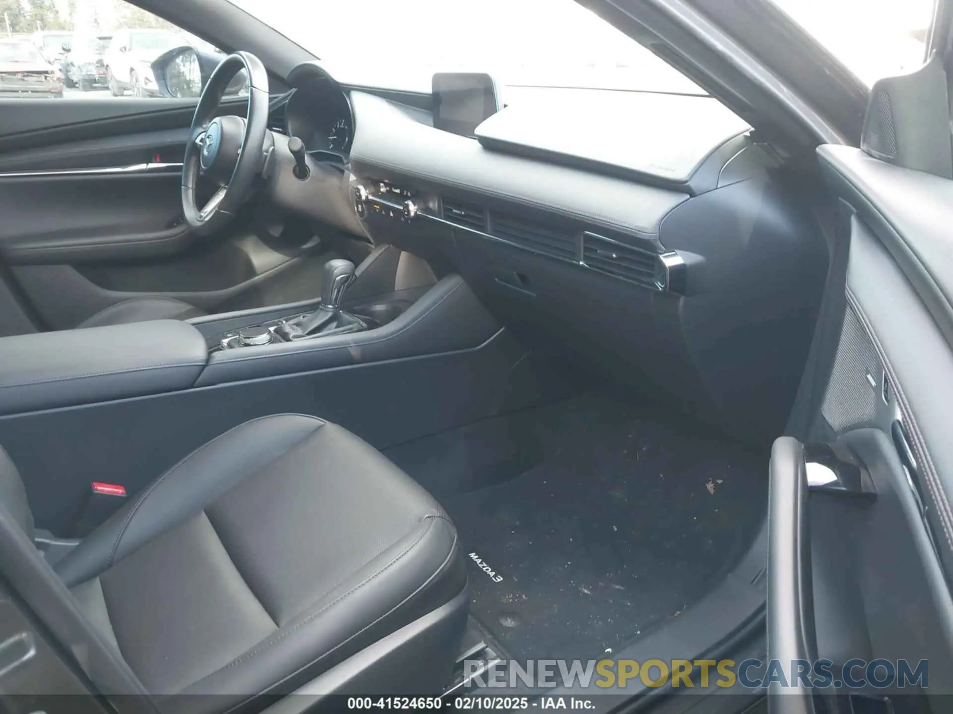 5 fotografías del automóvil dañado JM1BPBMM4P1619069 MAZDA MAZDA3 HATCHBACK 2023