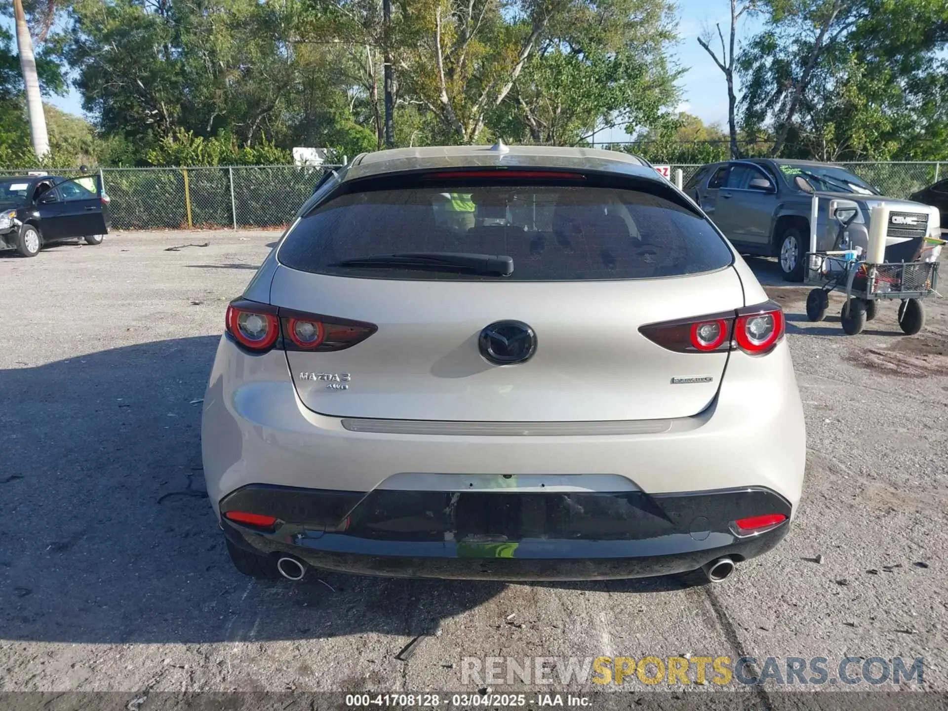16 fotografías del automóvil dañado JM1BPBMM9P1600582 MAZDA MAZDA3 HATCHBACK 2023