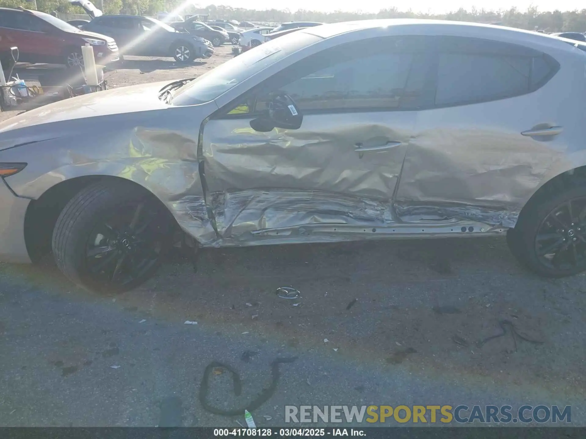 6 fotografías del automóvil dañado JM1BPBMM9P1600582 MAZDA MAZDA3 HATCHBACK 2023