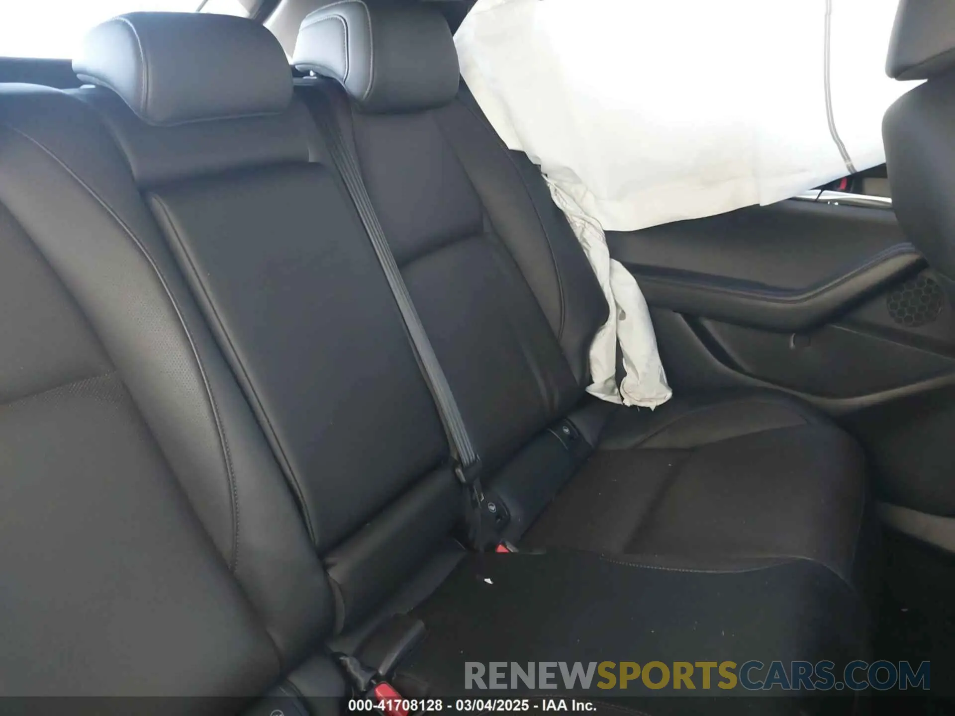 8 fotografías del automóvil dañado JM1BPBMM9P1600582 MAZDA MAZDA3 HATCHBACK 2023
