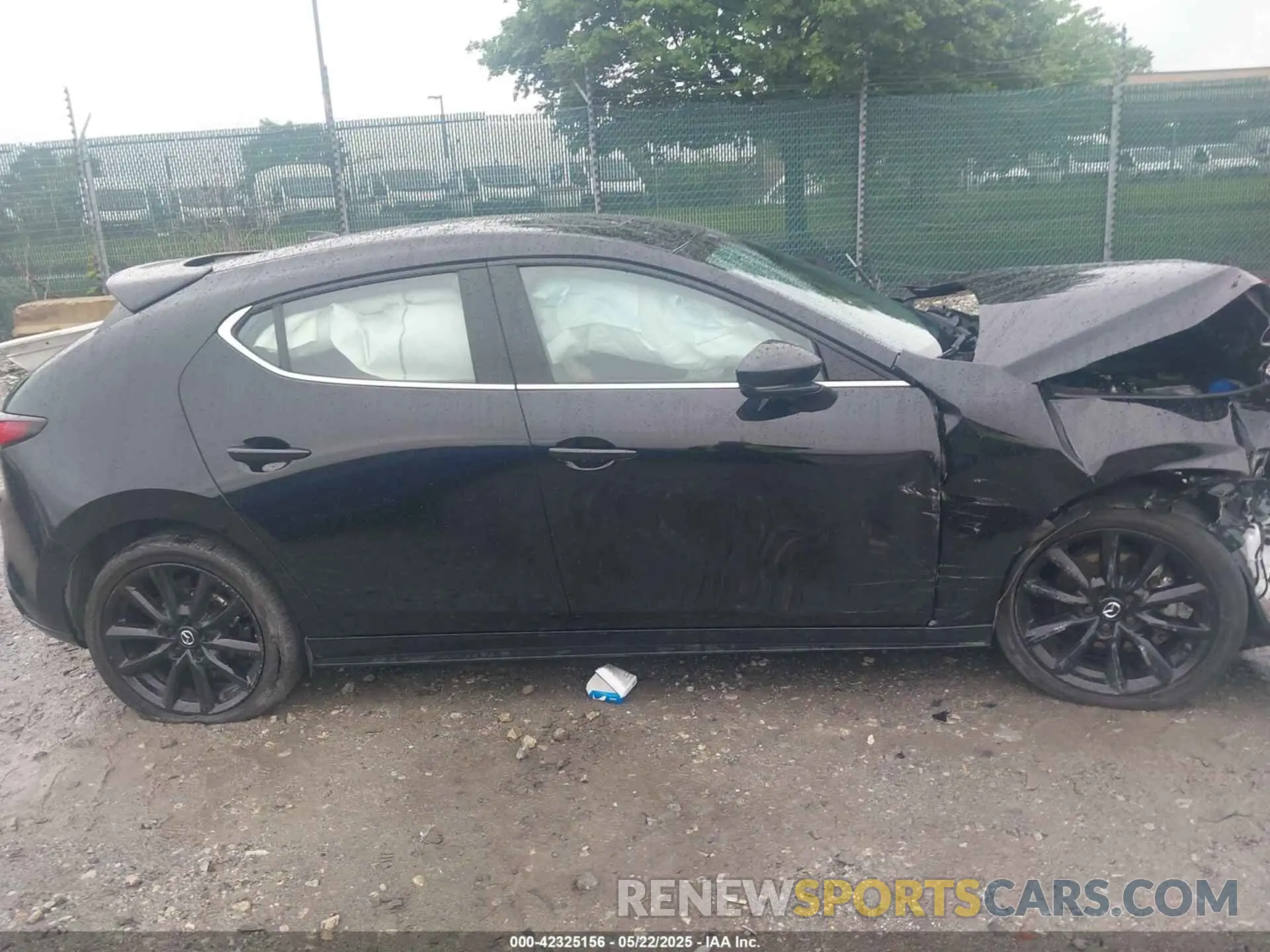 13 fotografías del automóvil dañado JM1BPBNY2P1605592 MAZDA MAZDA3 HATCHBACK 2023