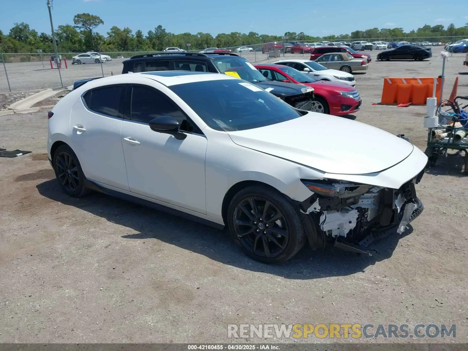 1 fotografías del automóvil dañado JM1BPBNY5P1603562 MAZDA MAZDA3 HATCHBACK 2023