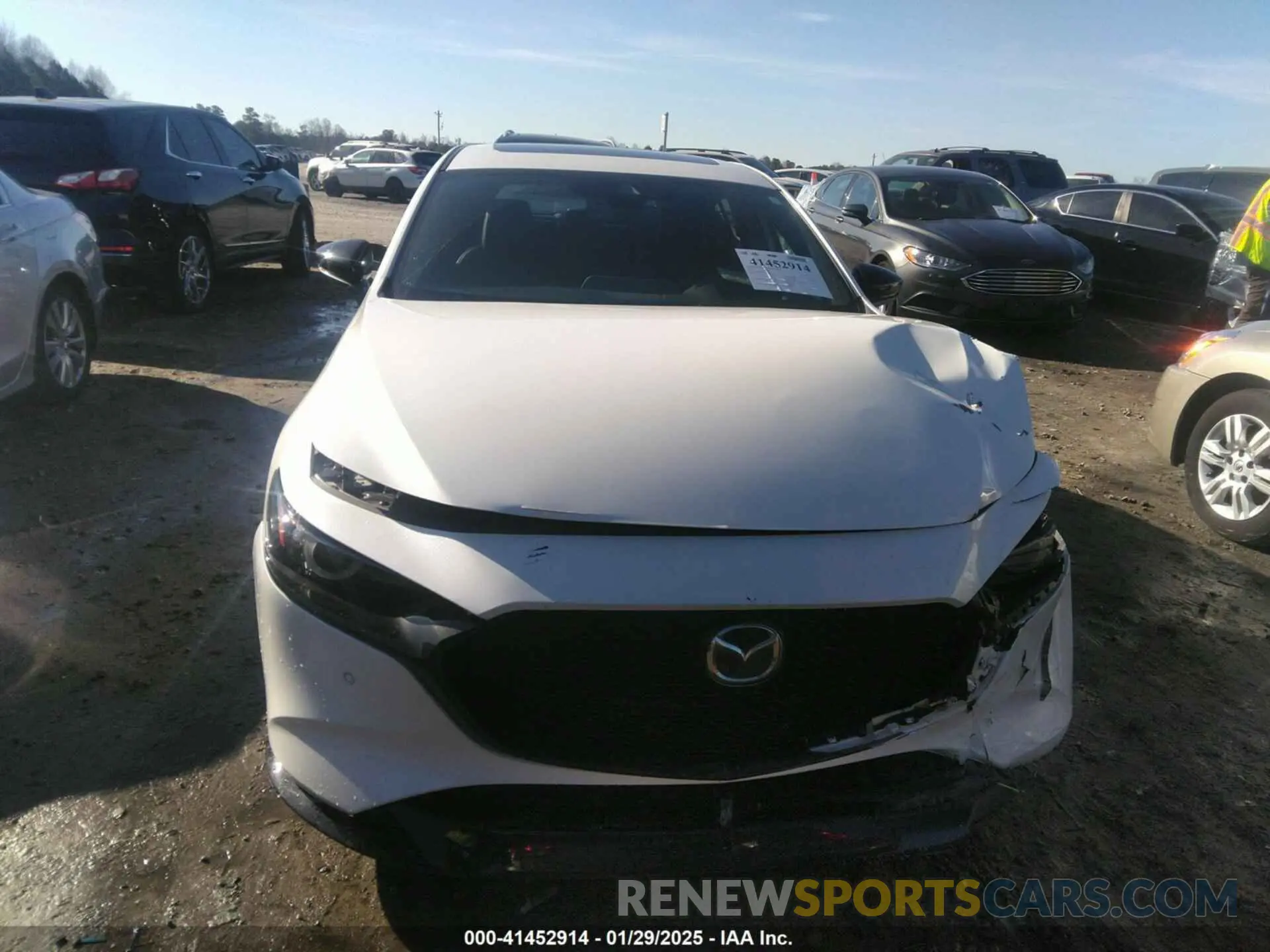 12 fotografías del automóvil dañado JM1BPBNY8P1612675 MAZDA MAZDA3 HATCHBACK 2023