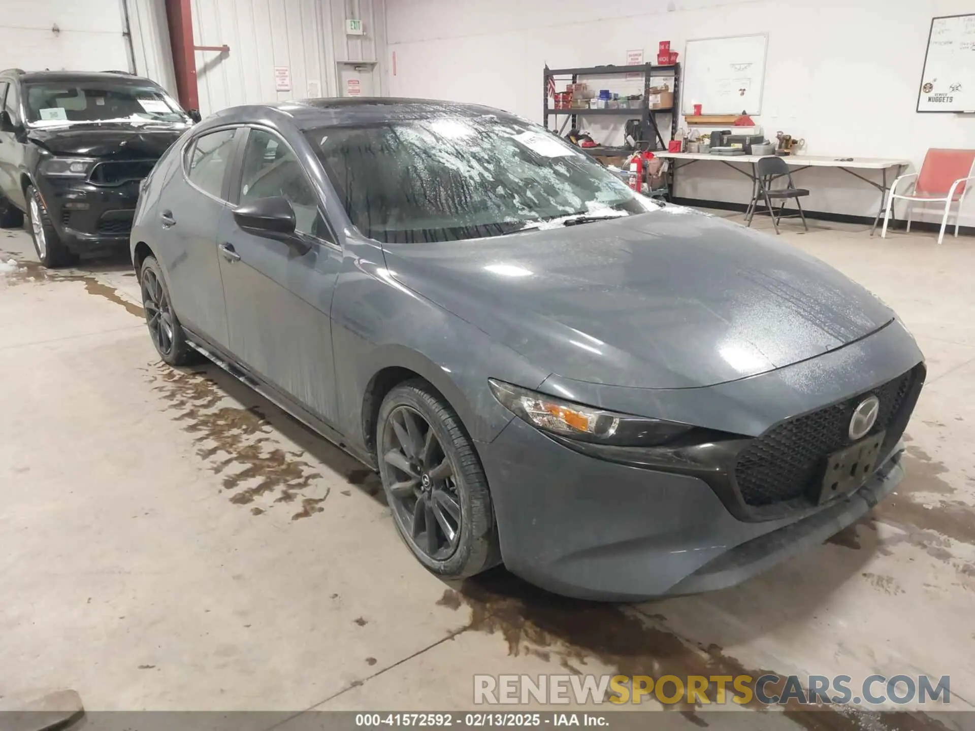 1 fotografías del automóvil dañado JM1BPBLM2R1709518 MAZDA MAZDA3 HATCHBACK 2024