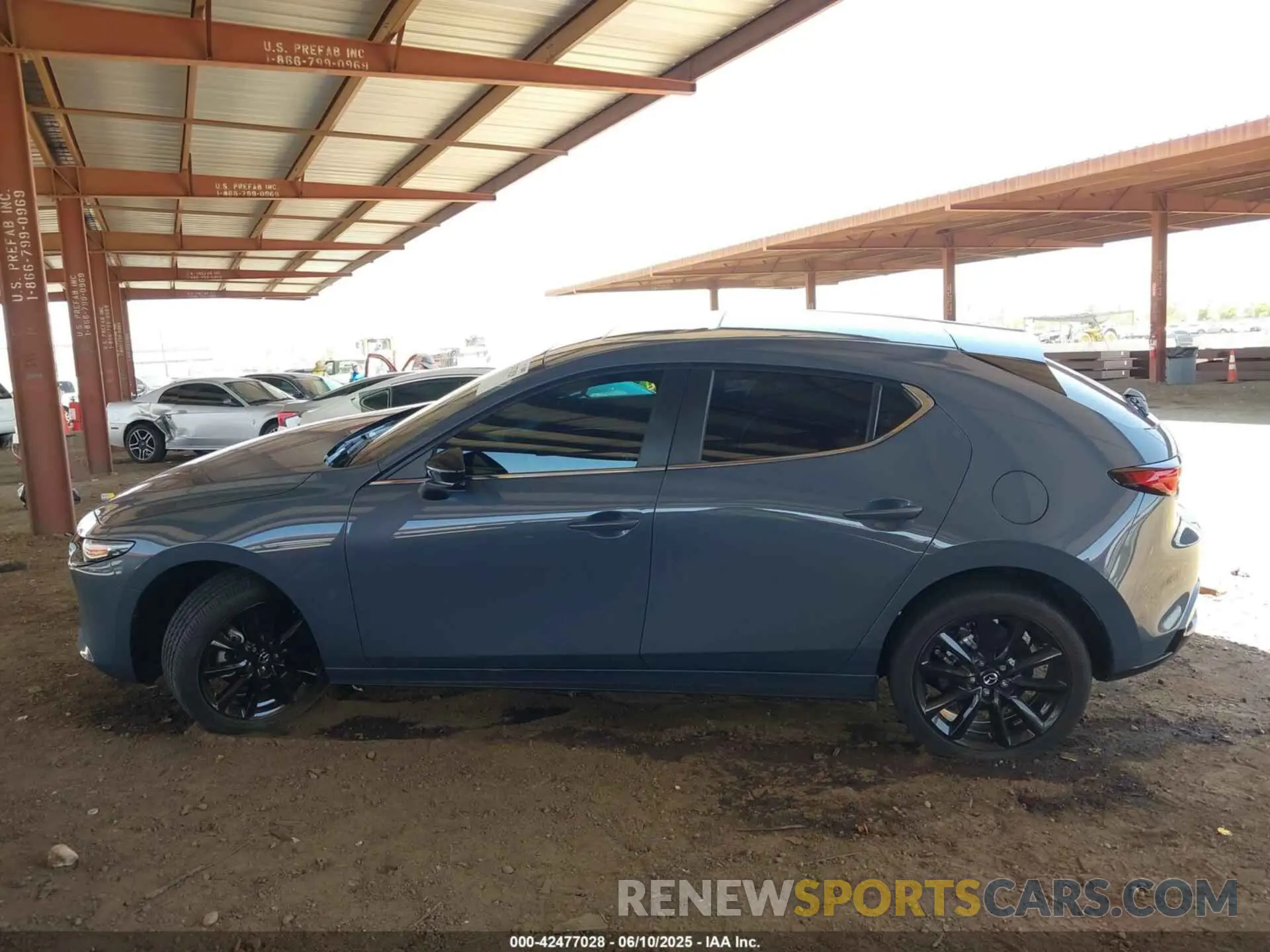 15 fotografías del automóvil dañado JM1BPBLM8R1650524 MAZDA MAZDA3 HATCHBACK 2024