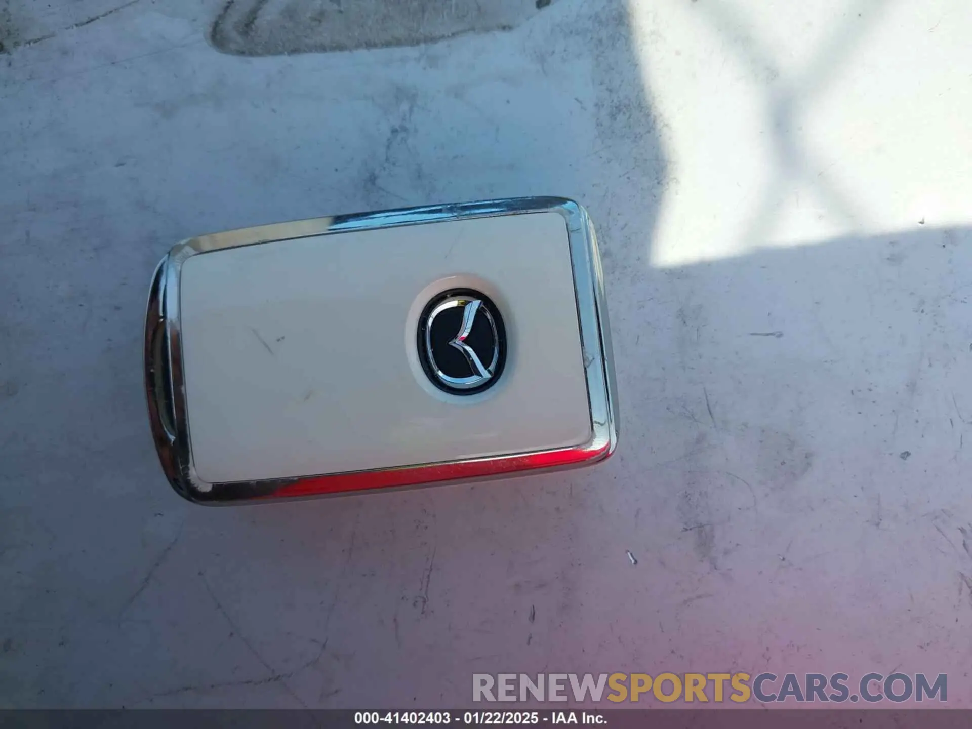 11 fotografías del automóvil dañado JM1BPBNY7R1718702 MAZDA MAZDA3 HATCHBACK 2024