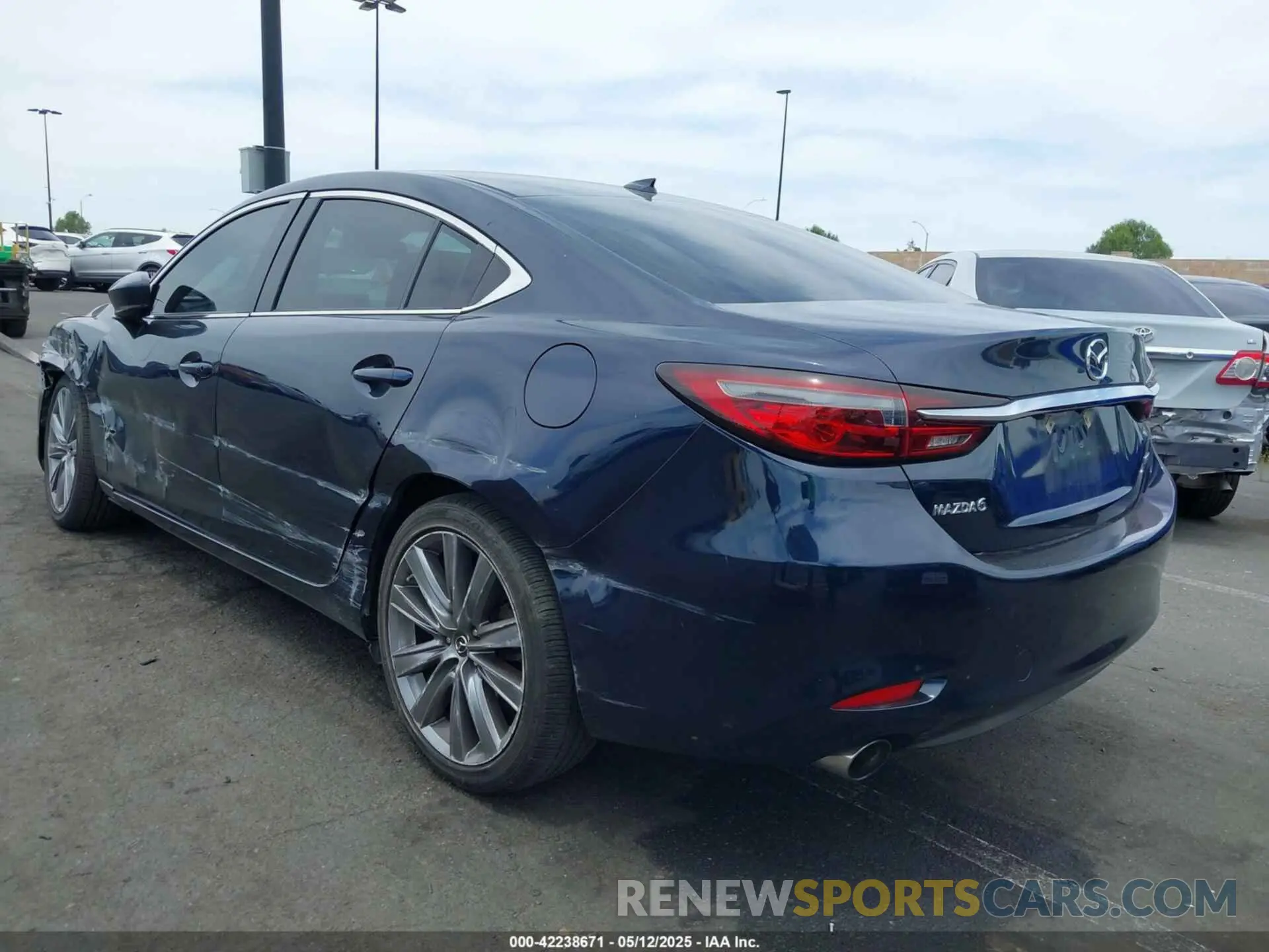 3 fotografías del automóvil dañado JM1GL1TY7K1501686 MAZDA MAZDA6 2019