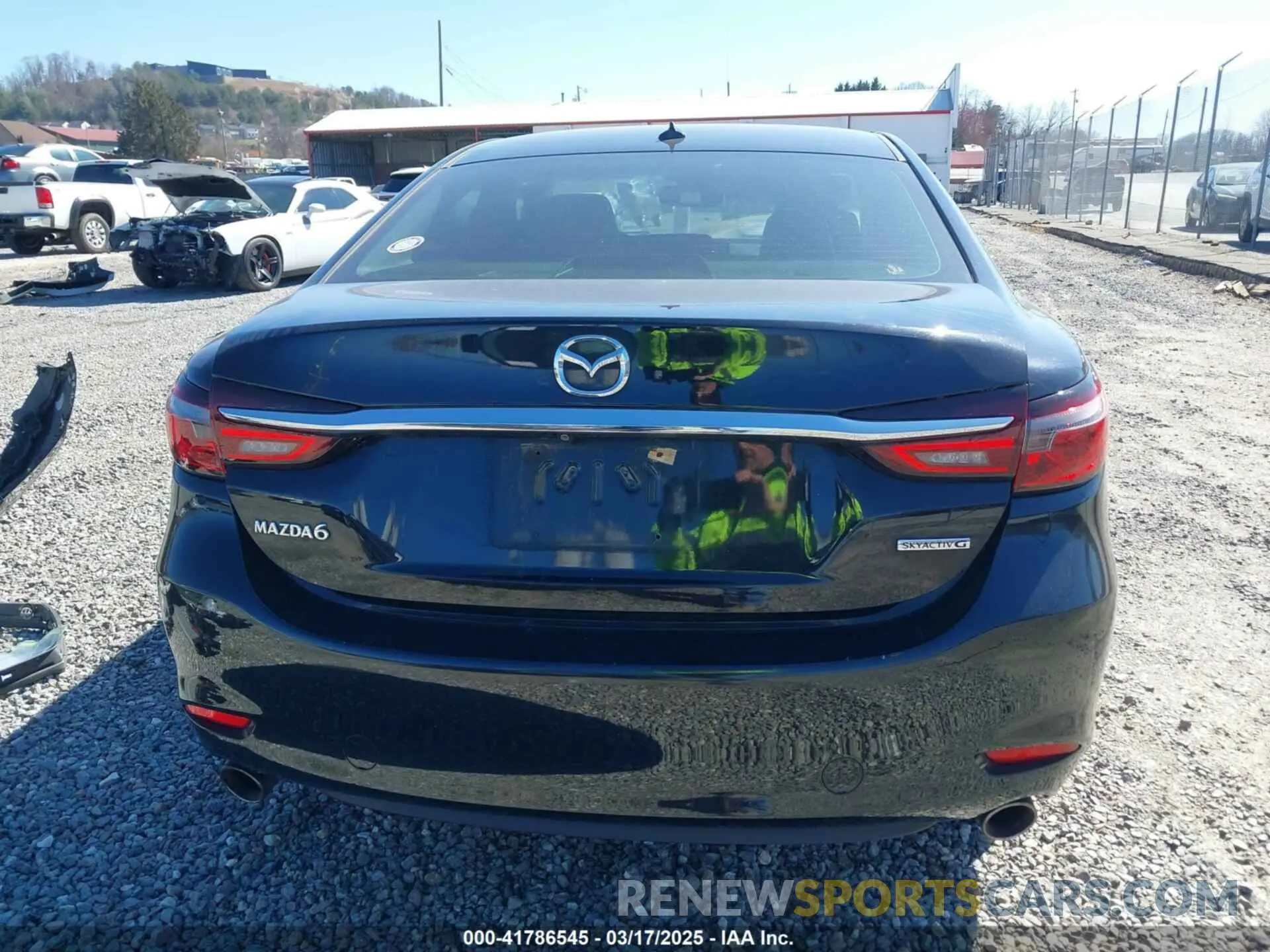 17 fotografías del automóvil dañado JM1GL1TY7K1501946 MAZDA MAZDA6 2019