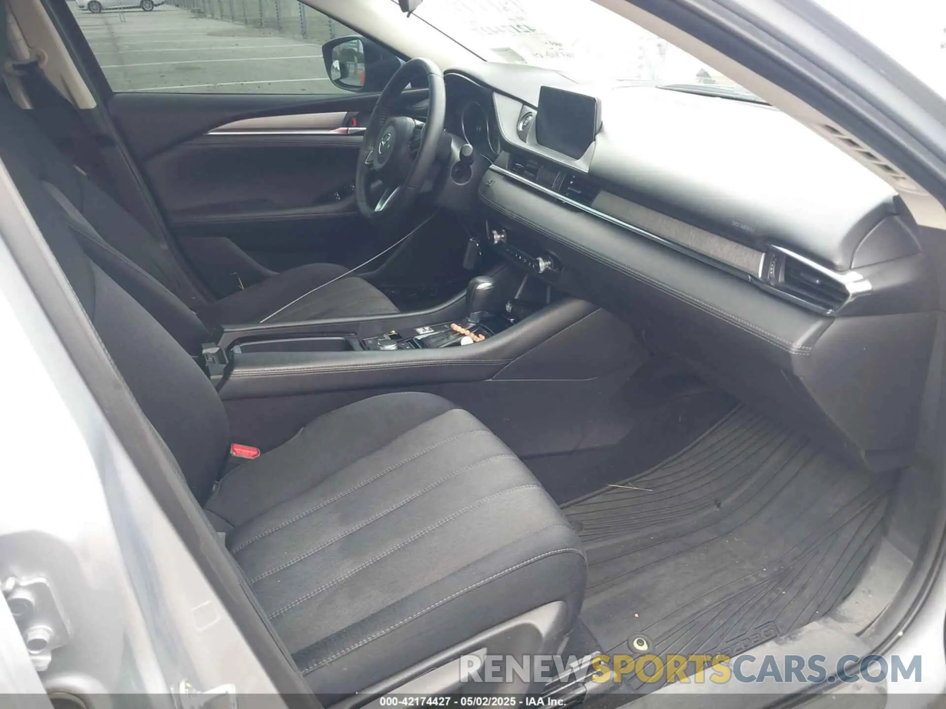 5 fotografías del automóvil dañado JM1GL1UM3K1507979 MAZDA MAZDA6 2019