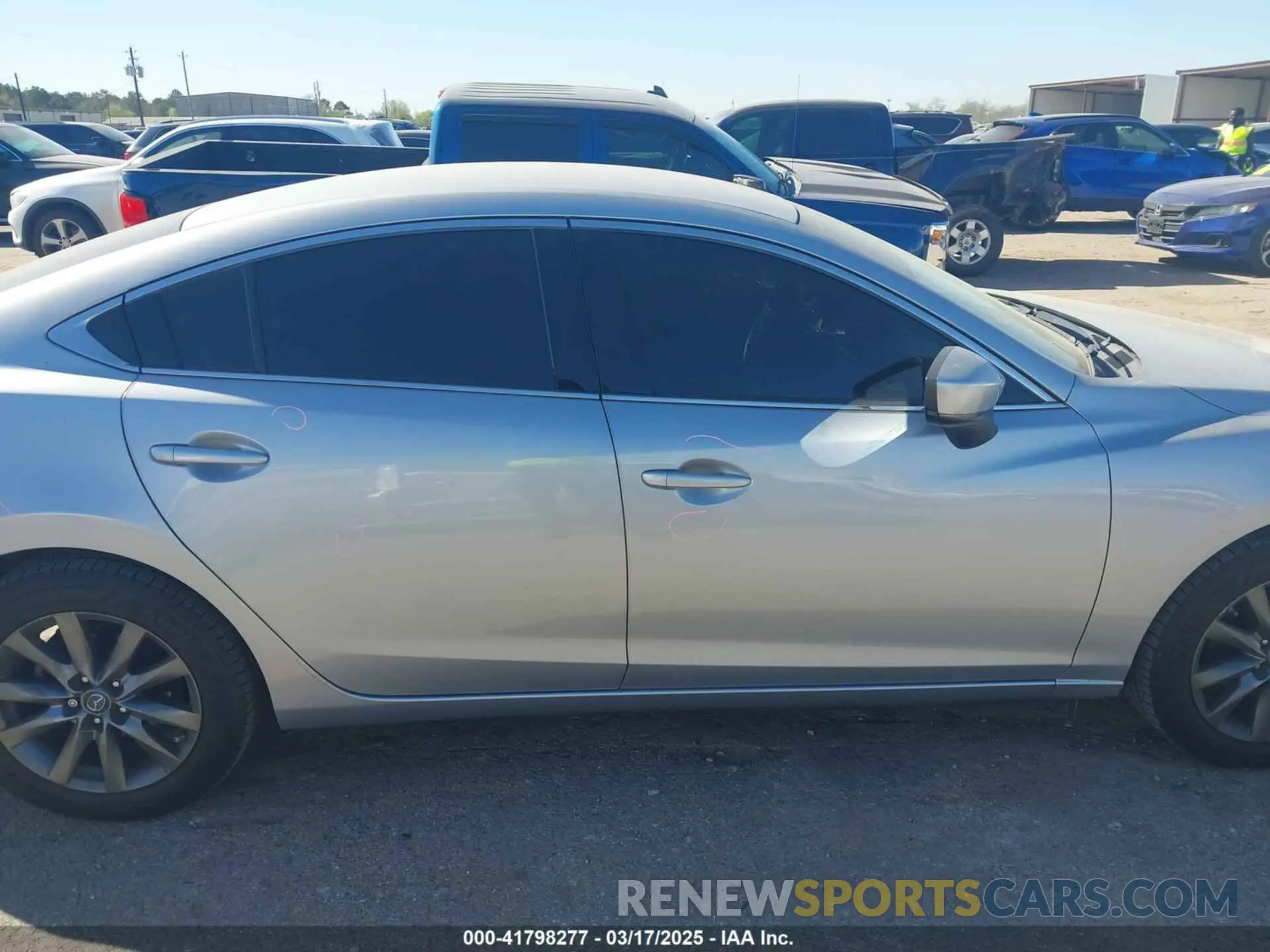 14 fotografías del automóvil dañado JM1GL1UM3K1508470 MAZDA MAZDA6 2019