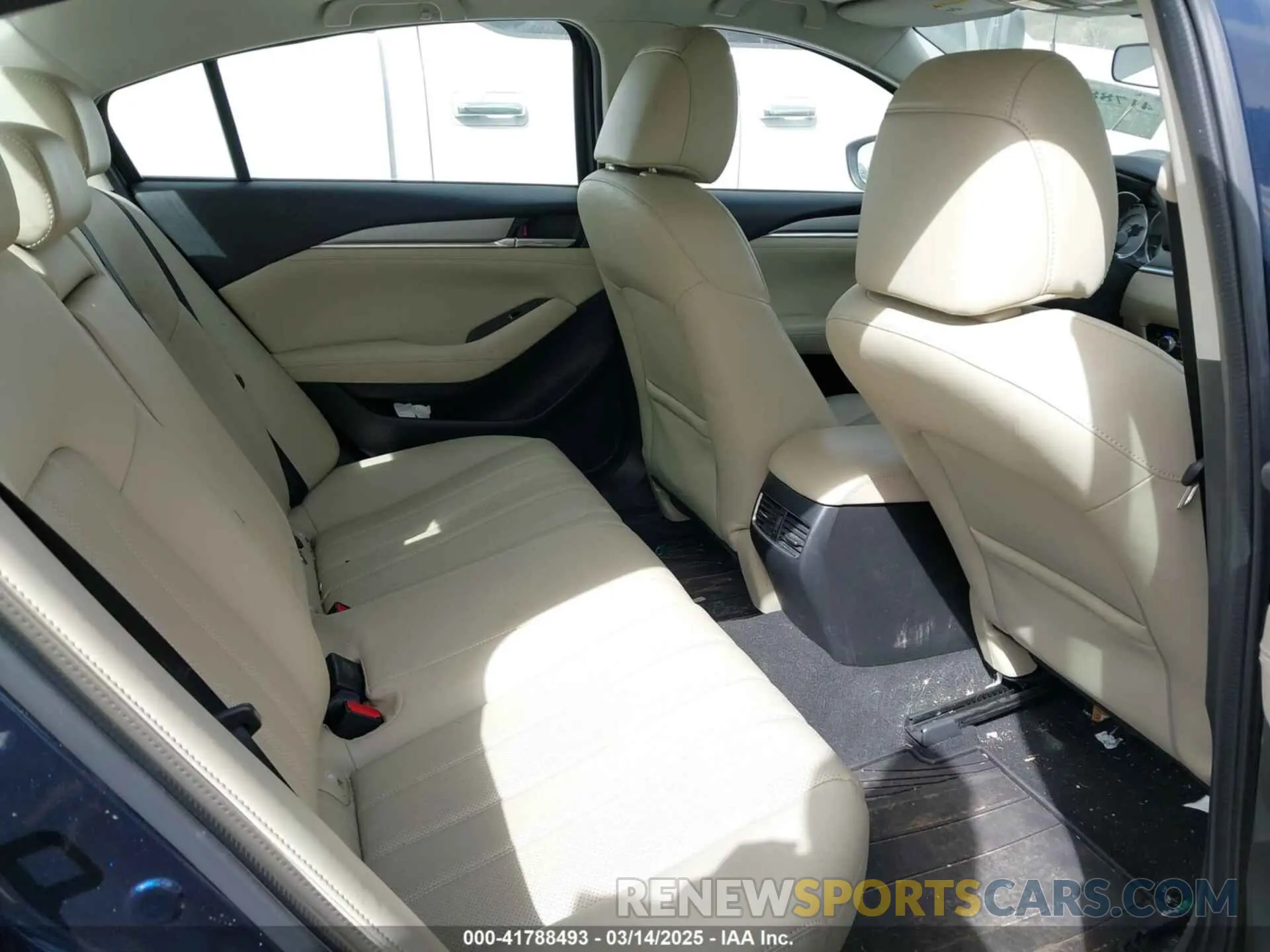 8 fotografías del automóvil dañado JM1GL1VM5K1503947 MAZDA MAZDA6 2019
